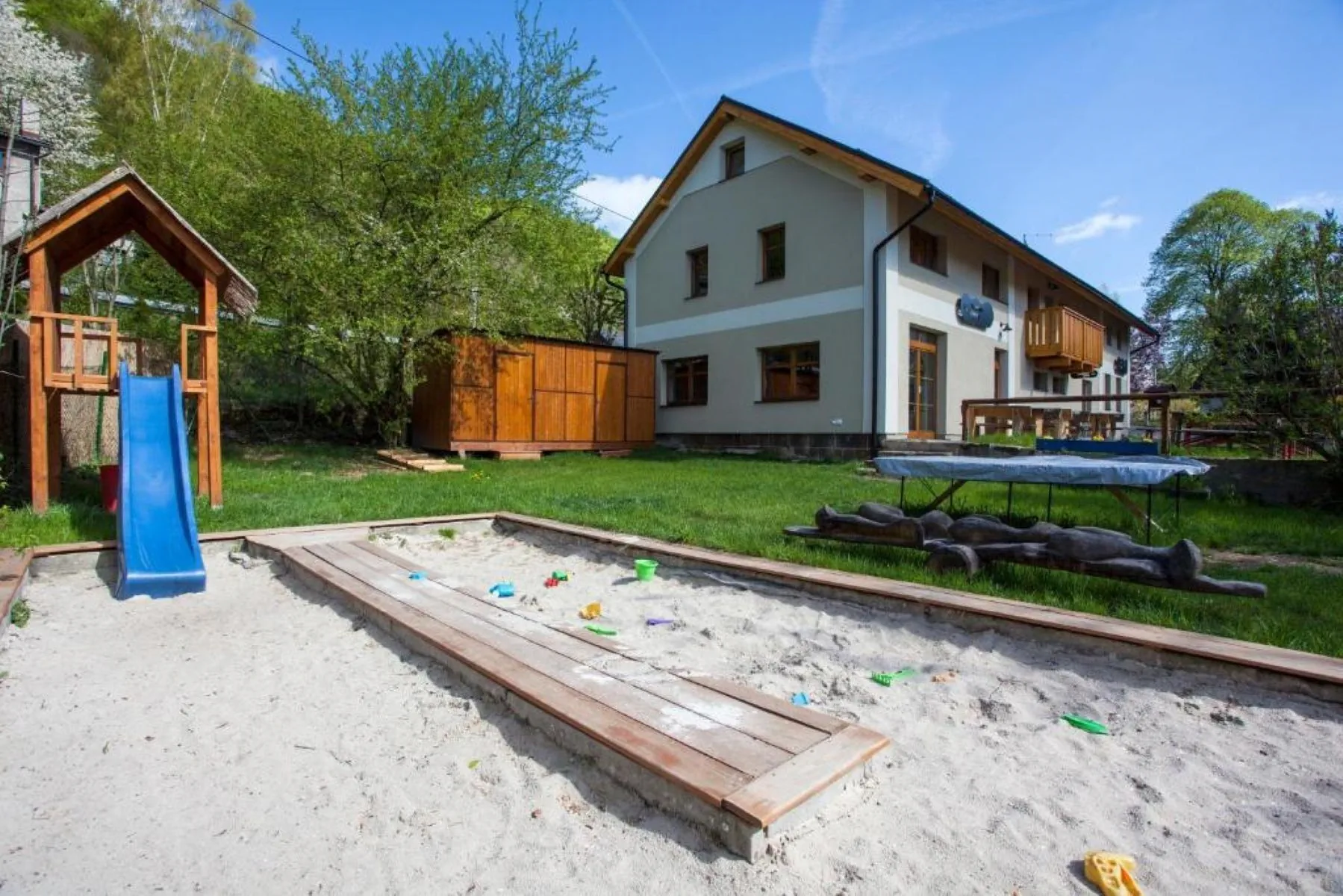 Penzion Křížky Malá Skála - foto 1