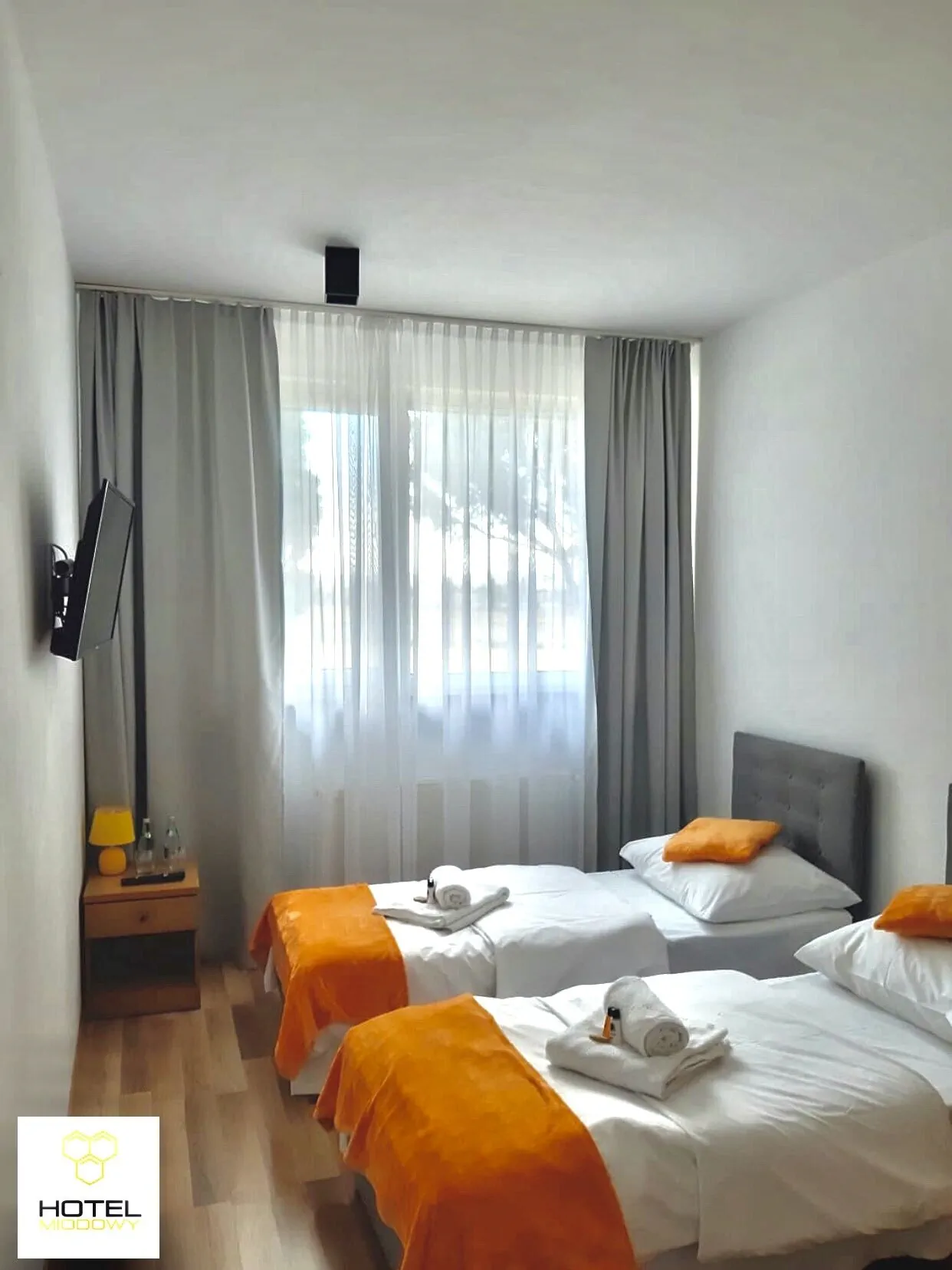 Hotel Miodowy Dzierżoniów - foto 2