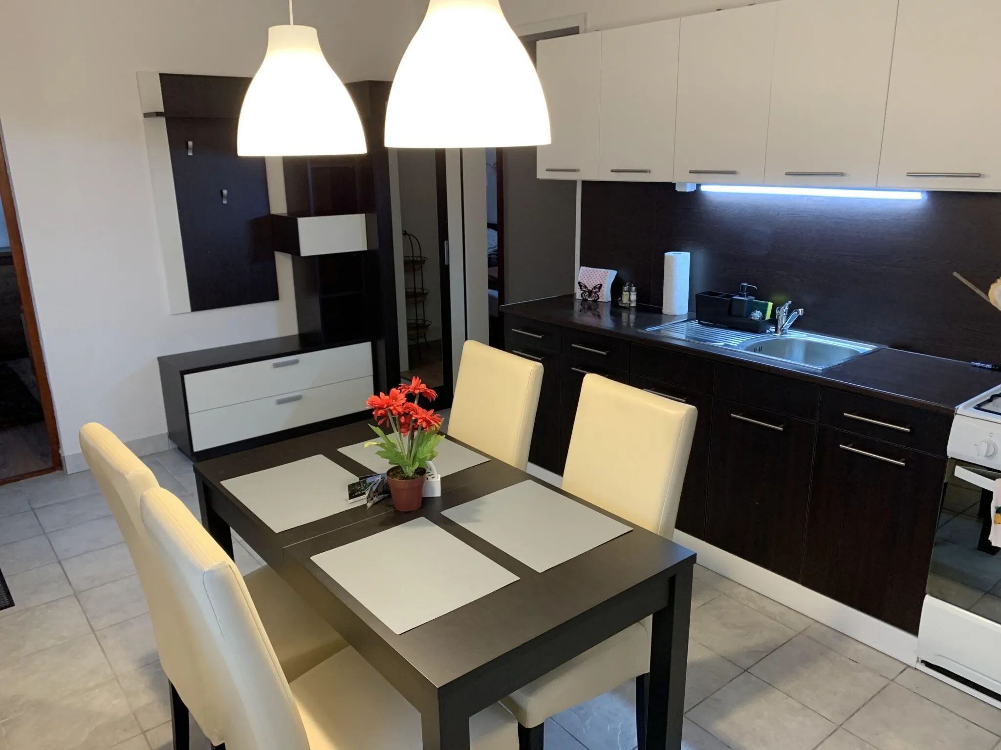 Várlak Apartman Dinnyés - foto 2