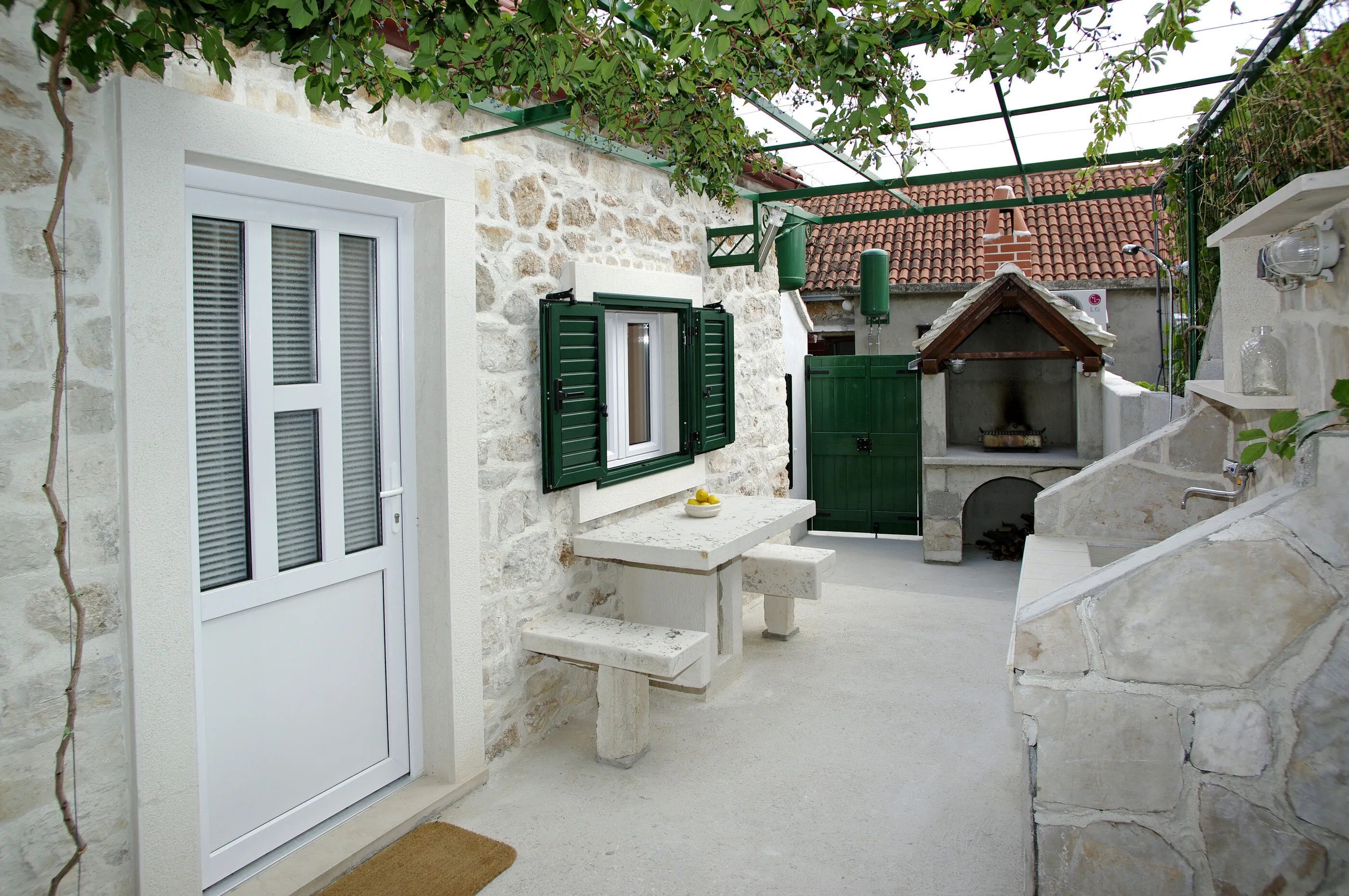 House Dinko Bol – Bol, Chorvatsko