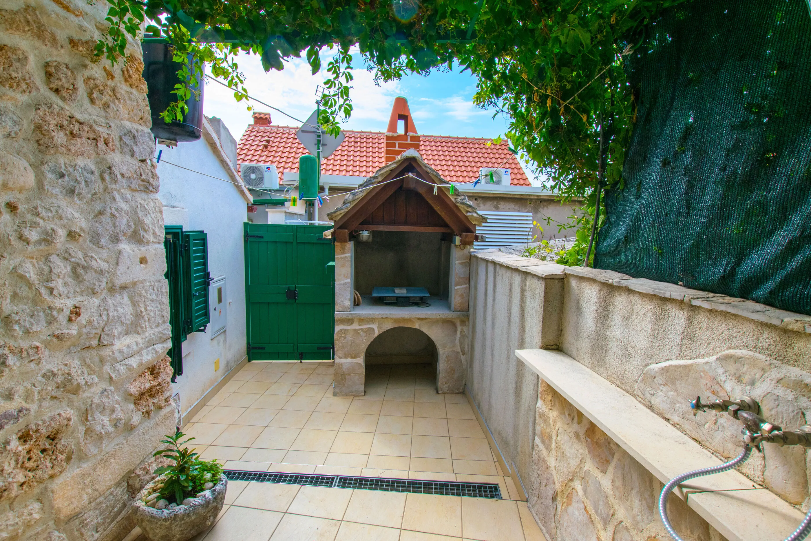 House Dinko Bol – Bol, Chorvatsko