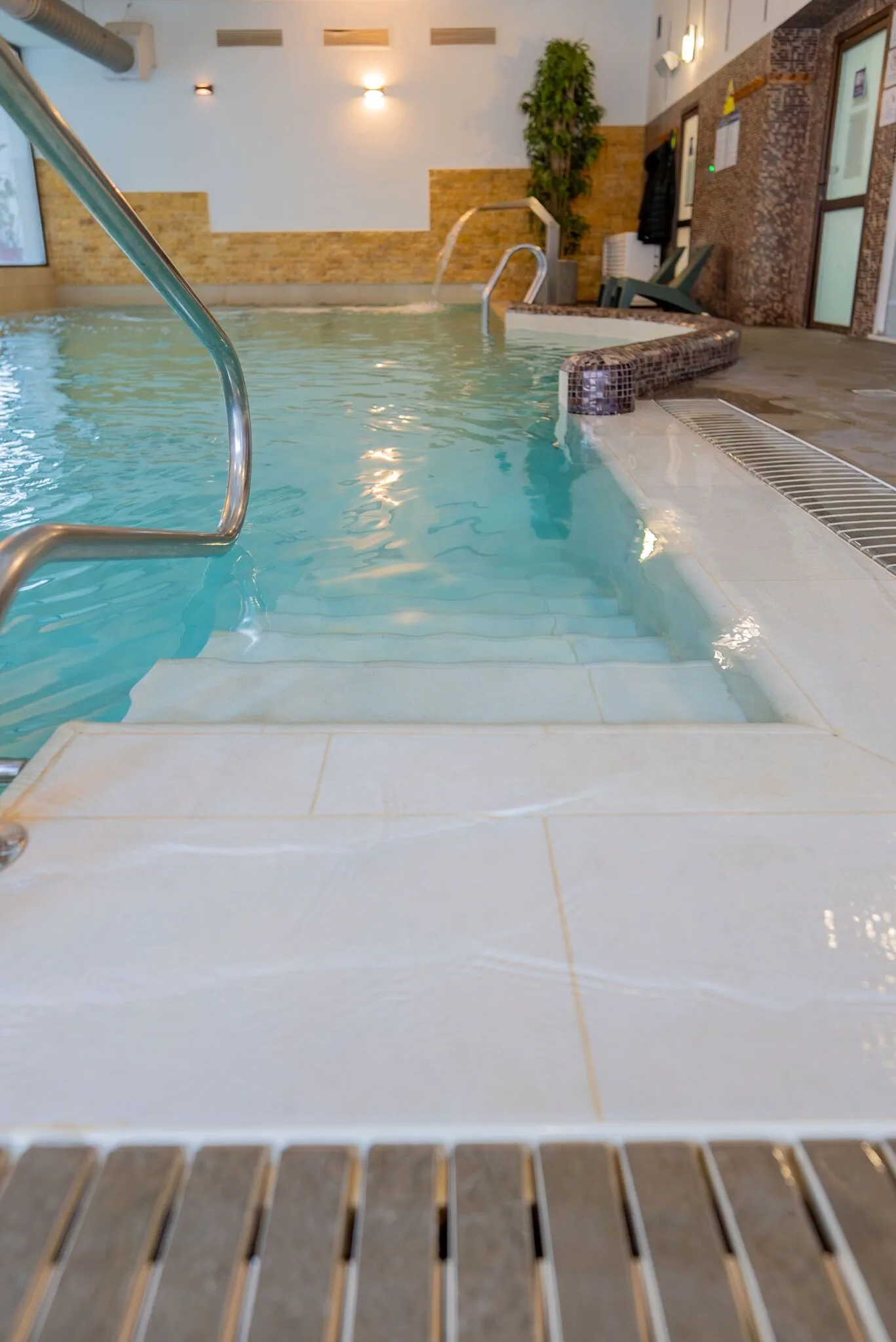 Hotel Tisa Băile Olănești – Băile Olăneşti, România