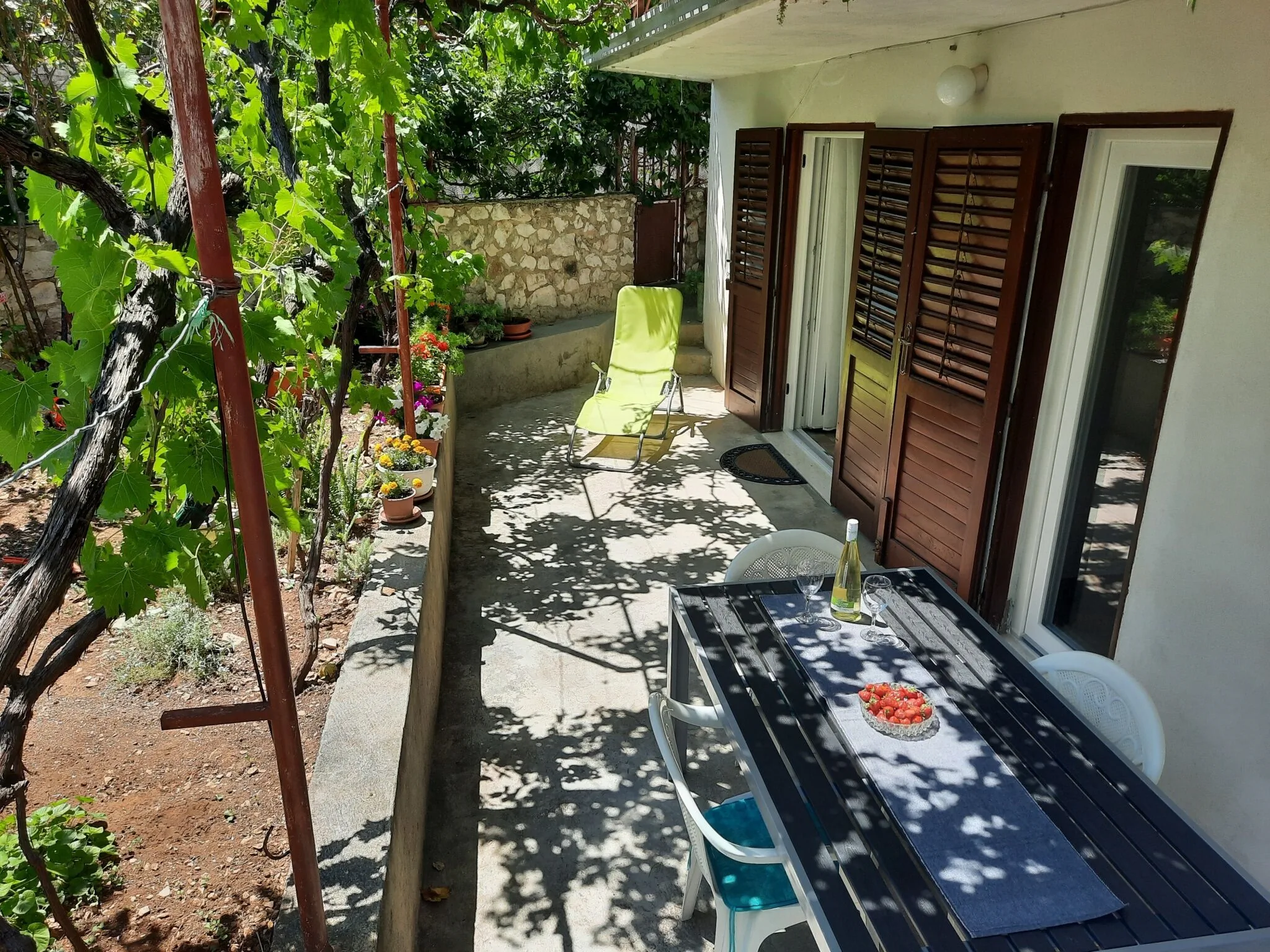 Apartman Ema Okrug Gornji – Okrug Gornji, Croația