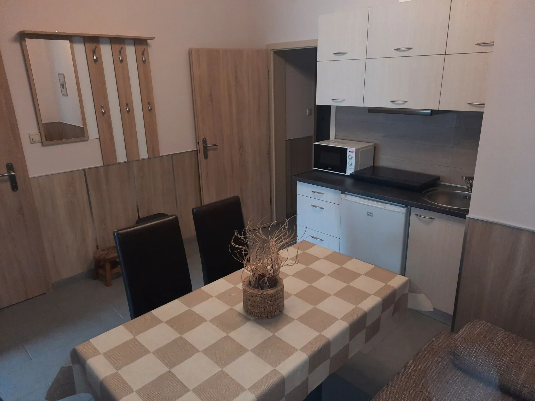 Fenyő Apartman Nagykáta - foto 2