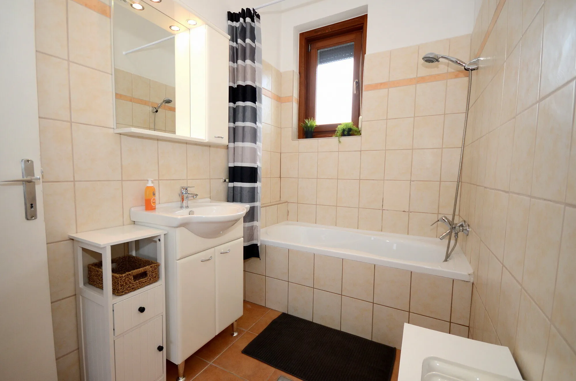 Centrum Apartman Révfülöp – Révfülöp, Ungaria