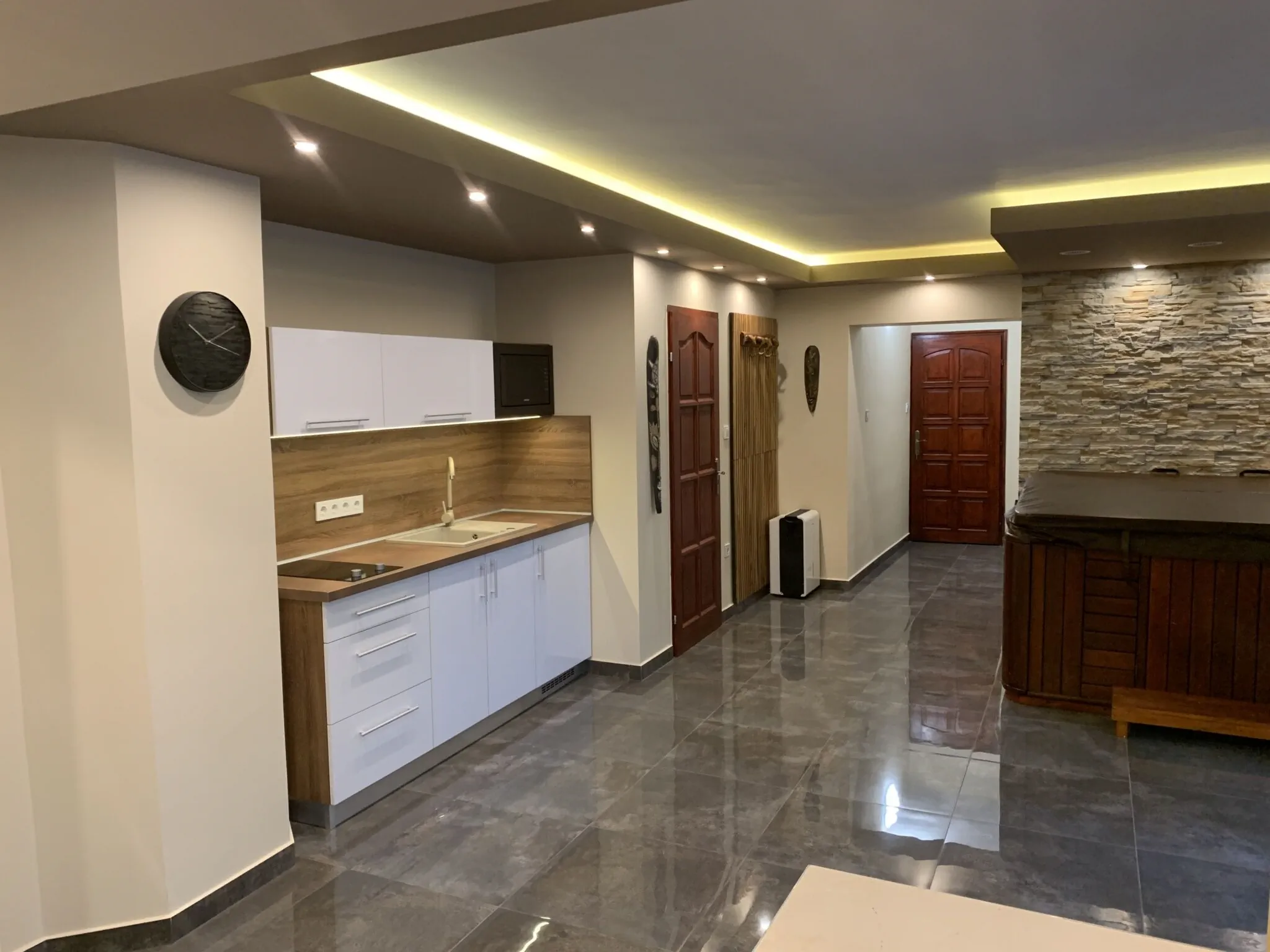 The Jakuzzi Room Apartman Miskolctapolca – Miskolc, Ungaria