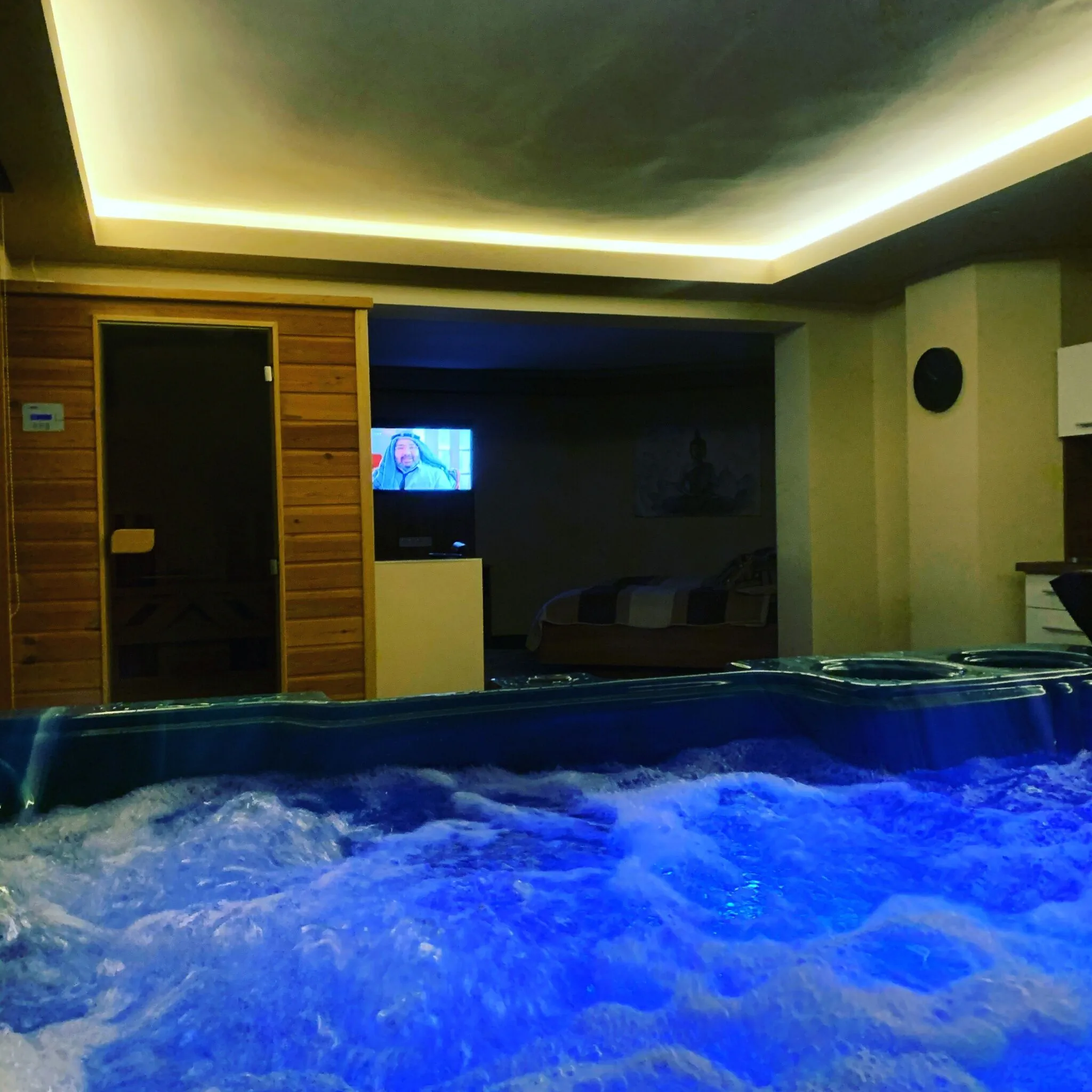 The Jakuzzi Room Apartman Miskolctapolca – Miskolc, Ungaria