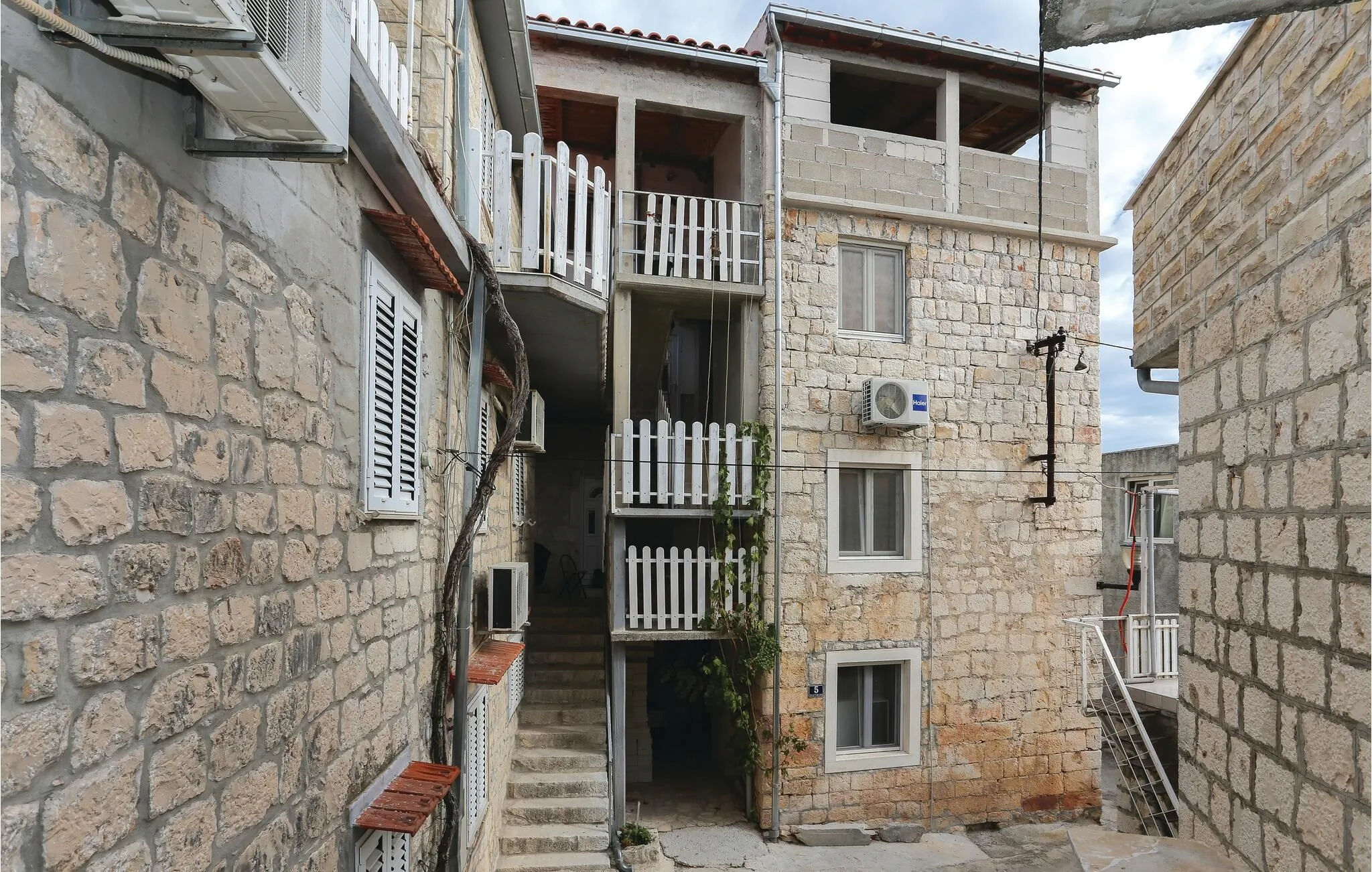 Apartman Slatine - CDE637 – Slatine, Croația