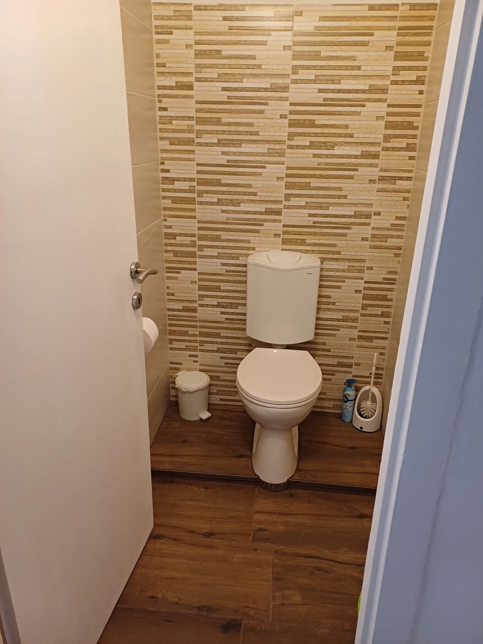 M és M Balatoni Apartman Balatonkenese – Balatonkenese, Ungaria