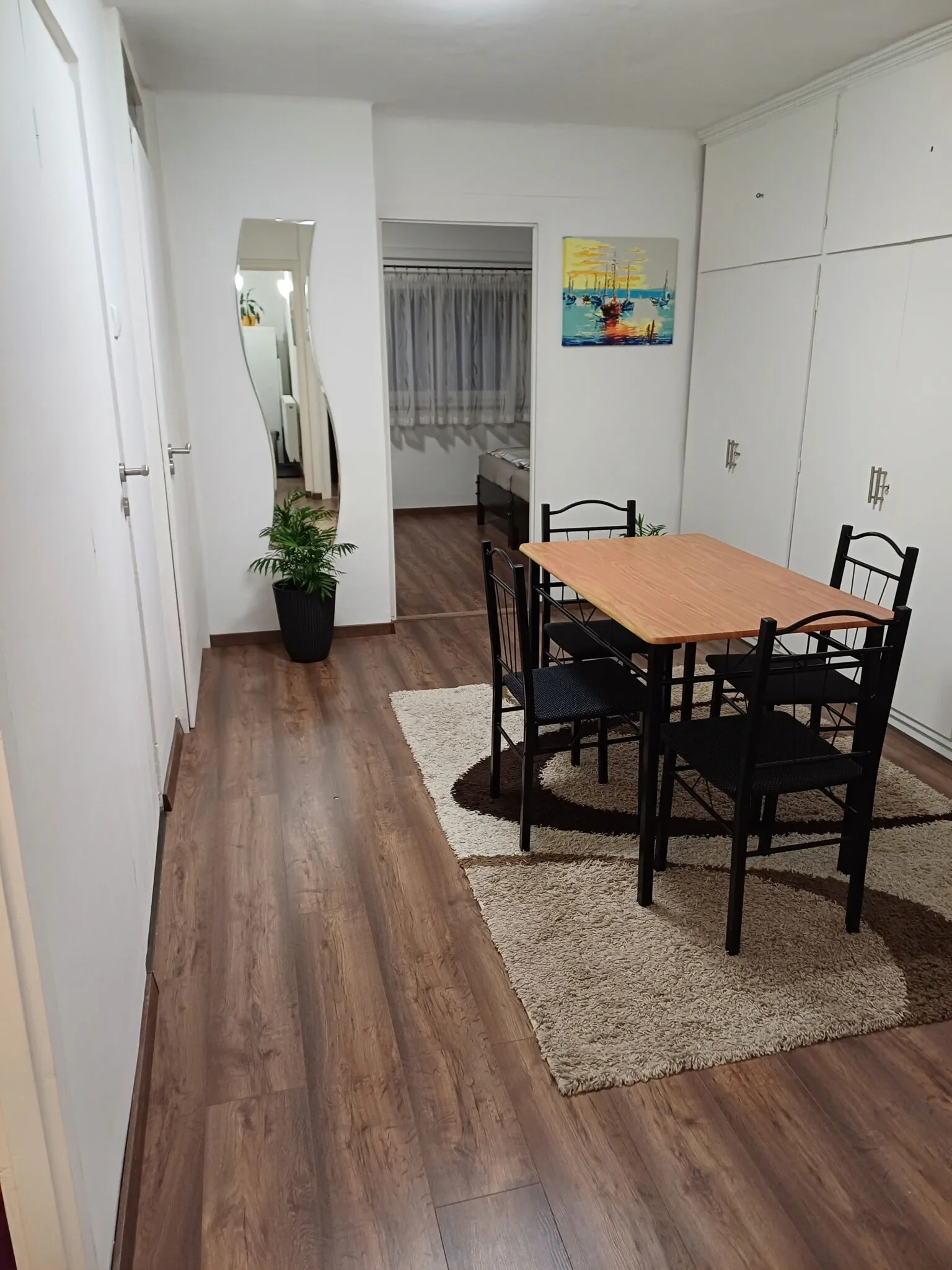 M és M Balatoni Apartman Balatonkenese – Balatonkenese, Ungaria