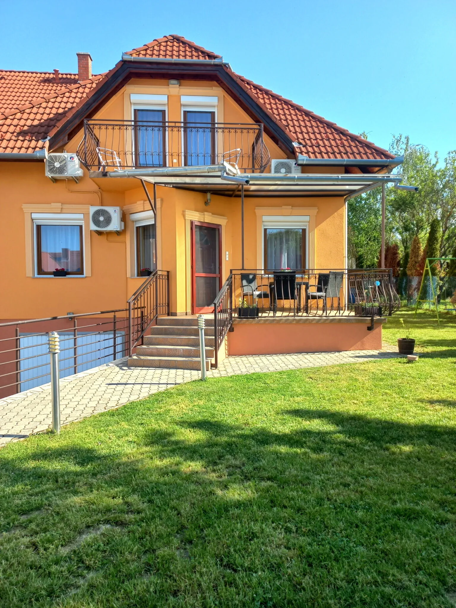 Napsugár Apartman Vonyarcvashegy – Vonyarcvashegy, Ungaria