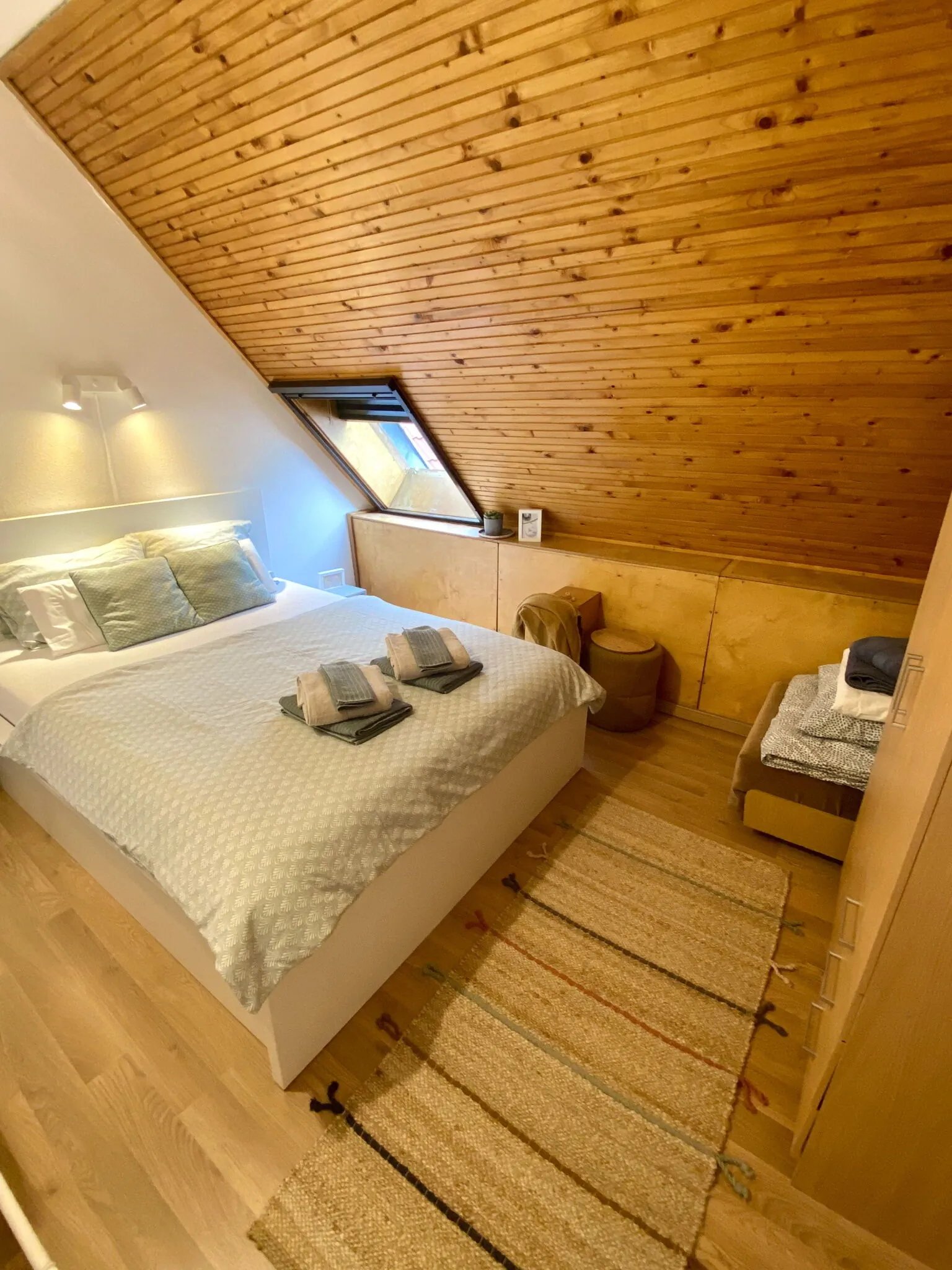 Napsugár Retro Apartman Gárdony – Gárdony, Ungaria