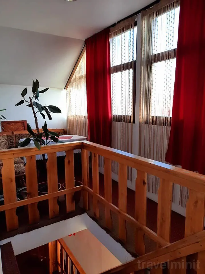 Vila Eden Comandău - foto 3