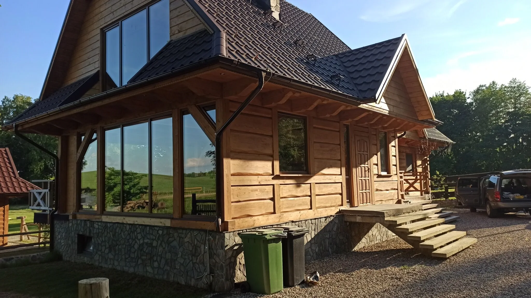 Dom Królewski Róg – Pierkunowo, Polsko