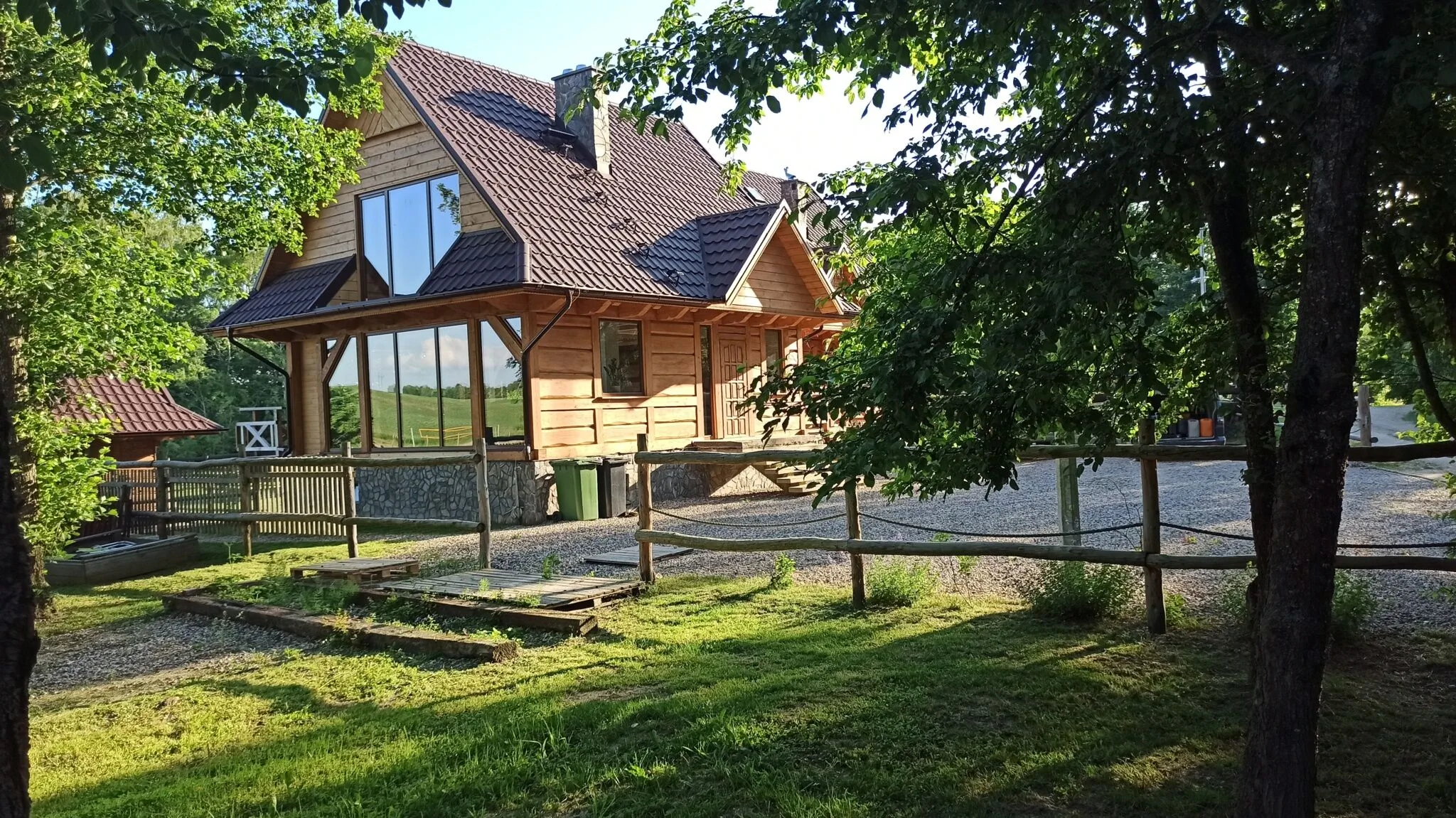 Dom Królewski Róg – Pierkunowo, Polsko