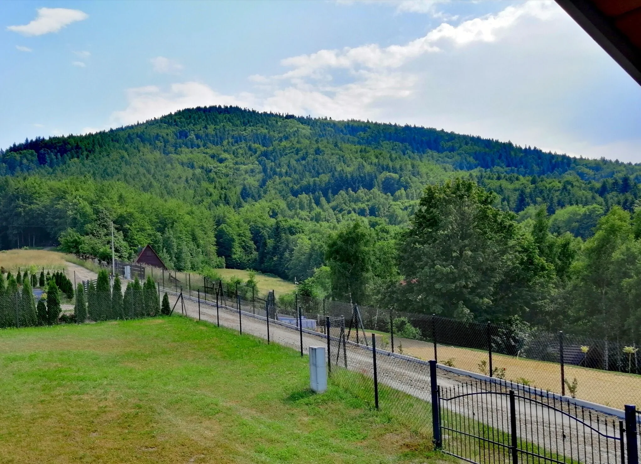 Przytulny Domek w Górach Jawornica House Targanice – Targanice, Polska