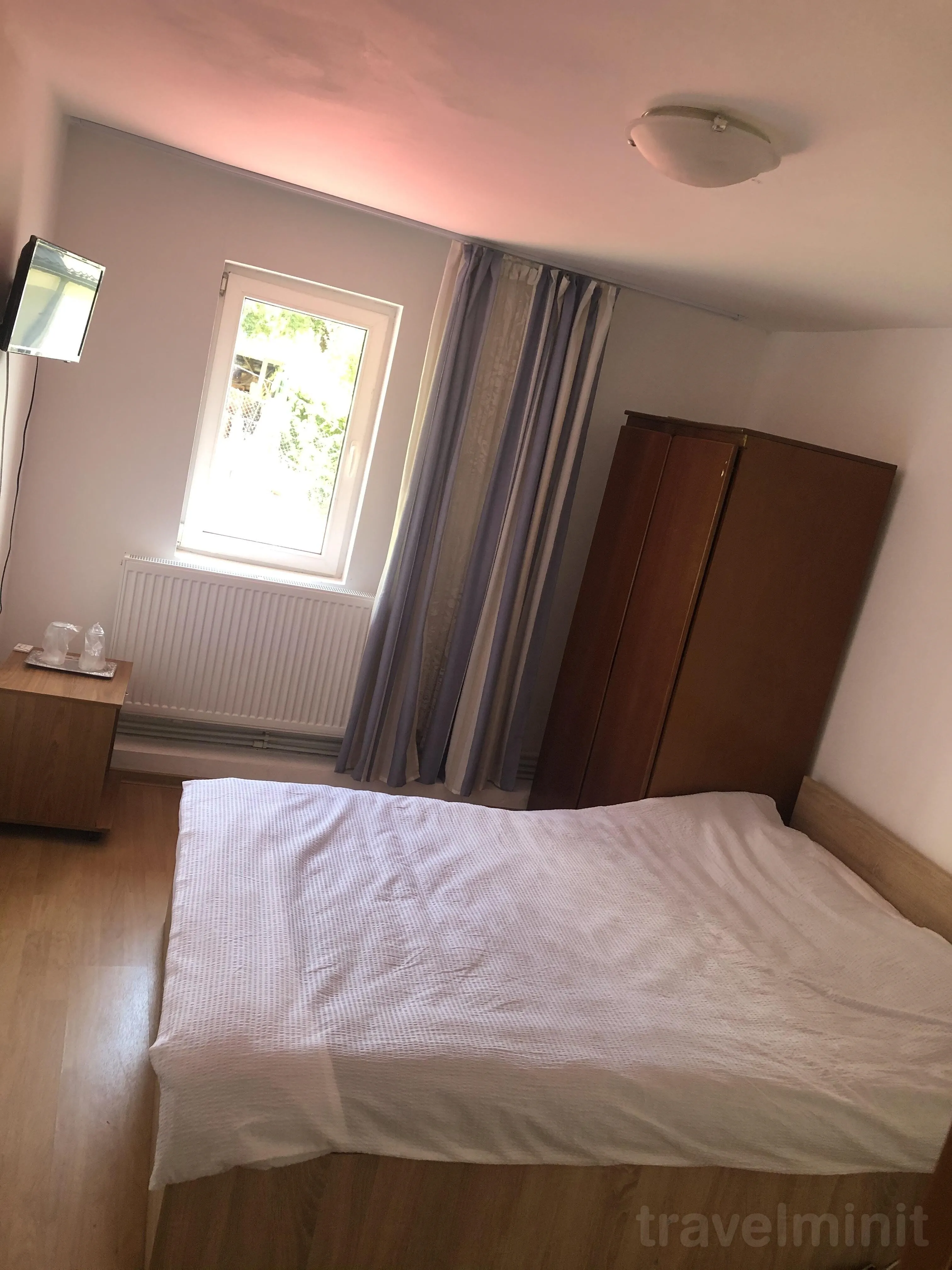 Casa Valentin Căpățânenii Pământeni - foto 7