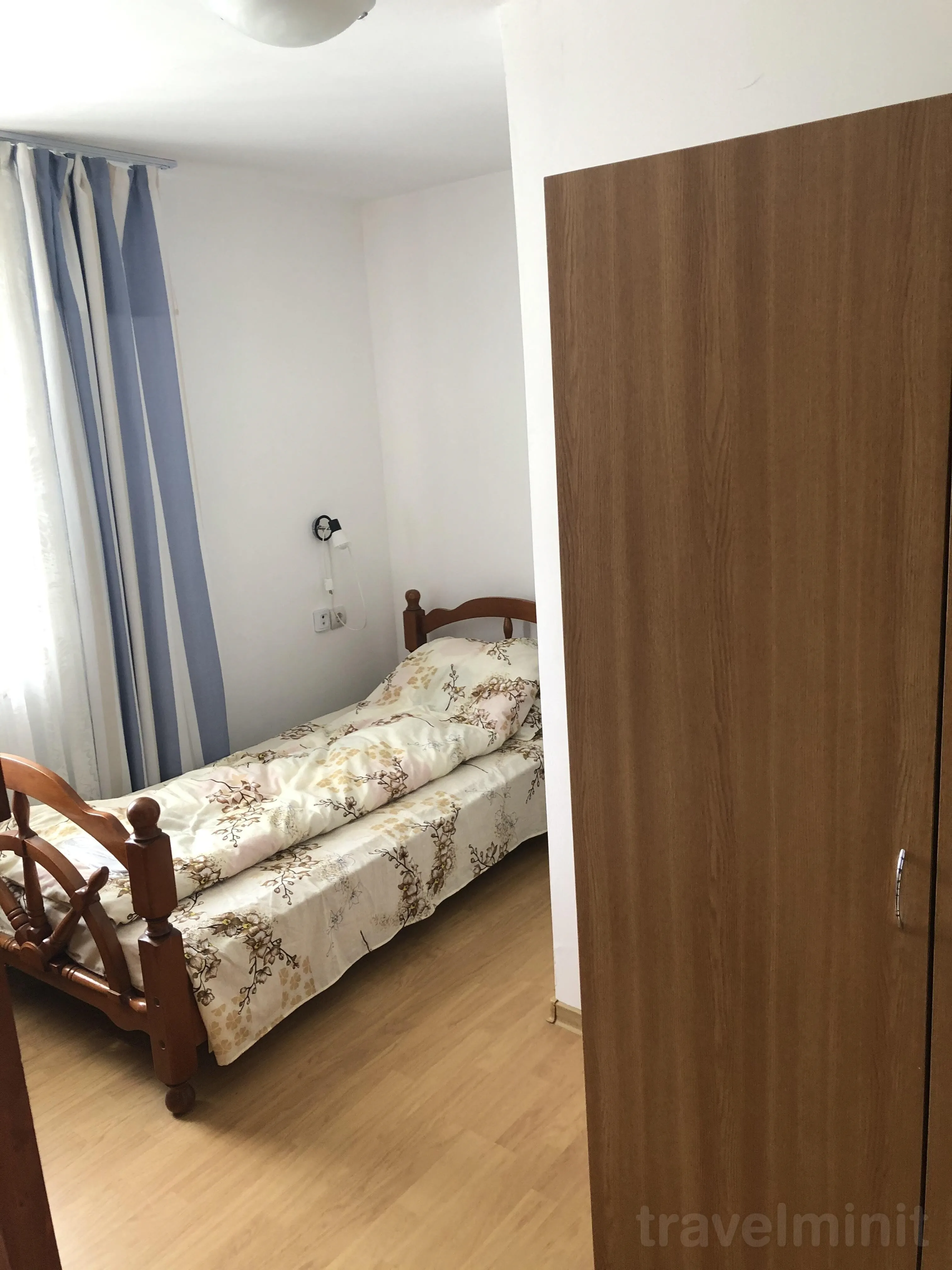 Casa Valentin Căpățânenii Pământeni - foto 10