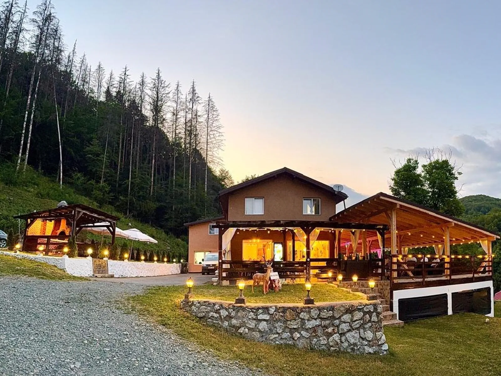 Pensiunea Aventurin Căzănești – Căzănești, România