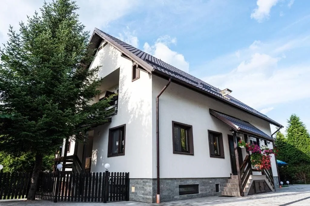 Pensiunea K'RAMAN Râmnicu Vâlcea - foto 1