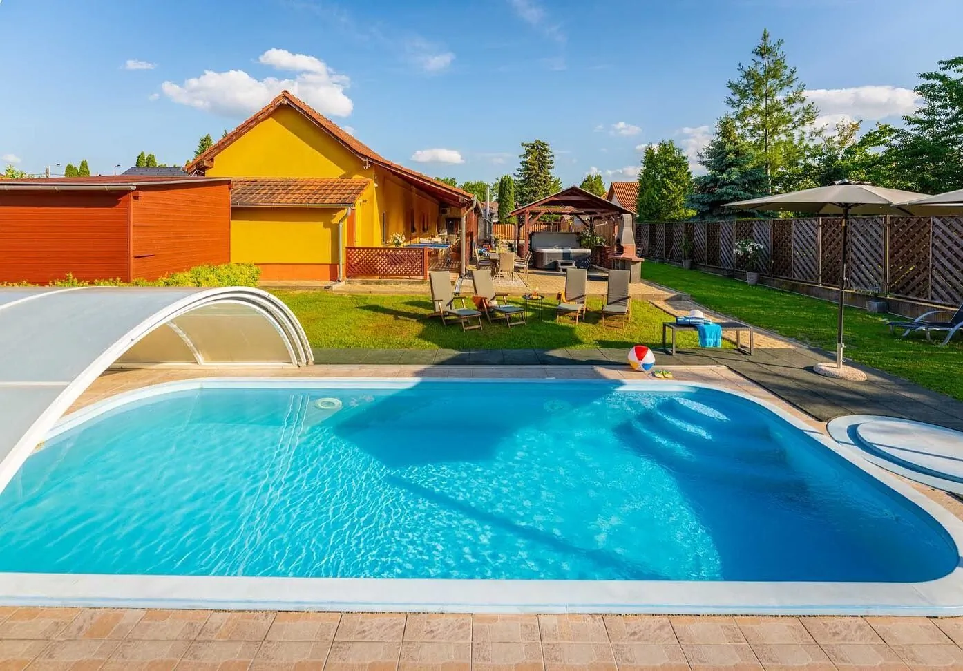 Fiesta Balaton Villa Balatonszárszó – Balatonszárszó, Ungaria