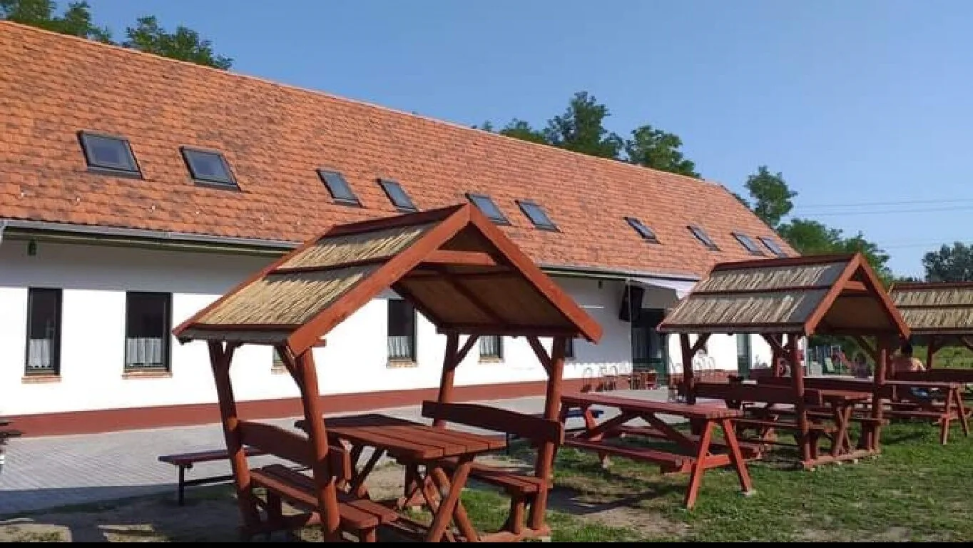 Zöld Lámpás Vendégház Újhartyán – Újhartyán, Ungaria