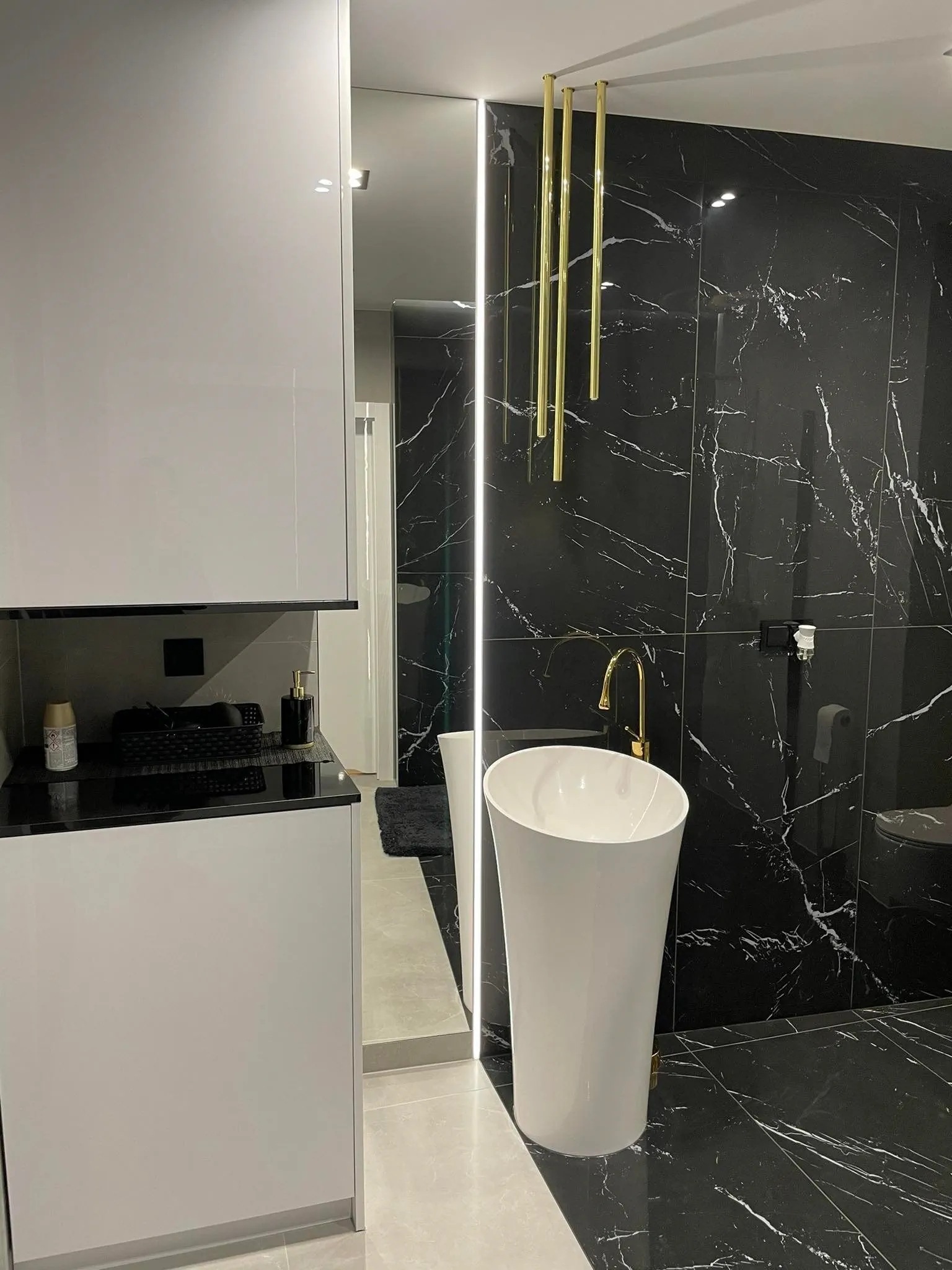 Prestige Line Manhattan – Legnica, Polonia