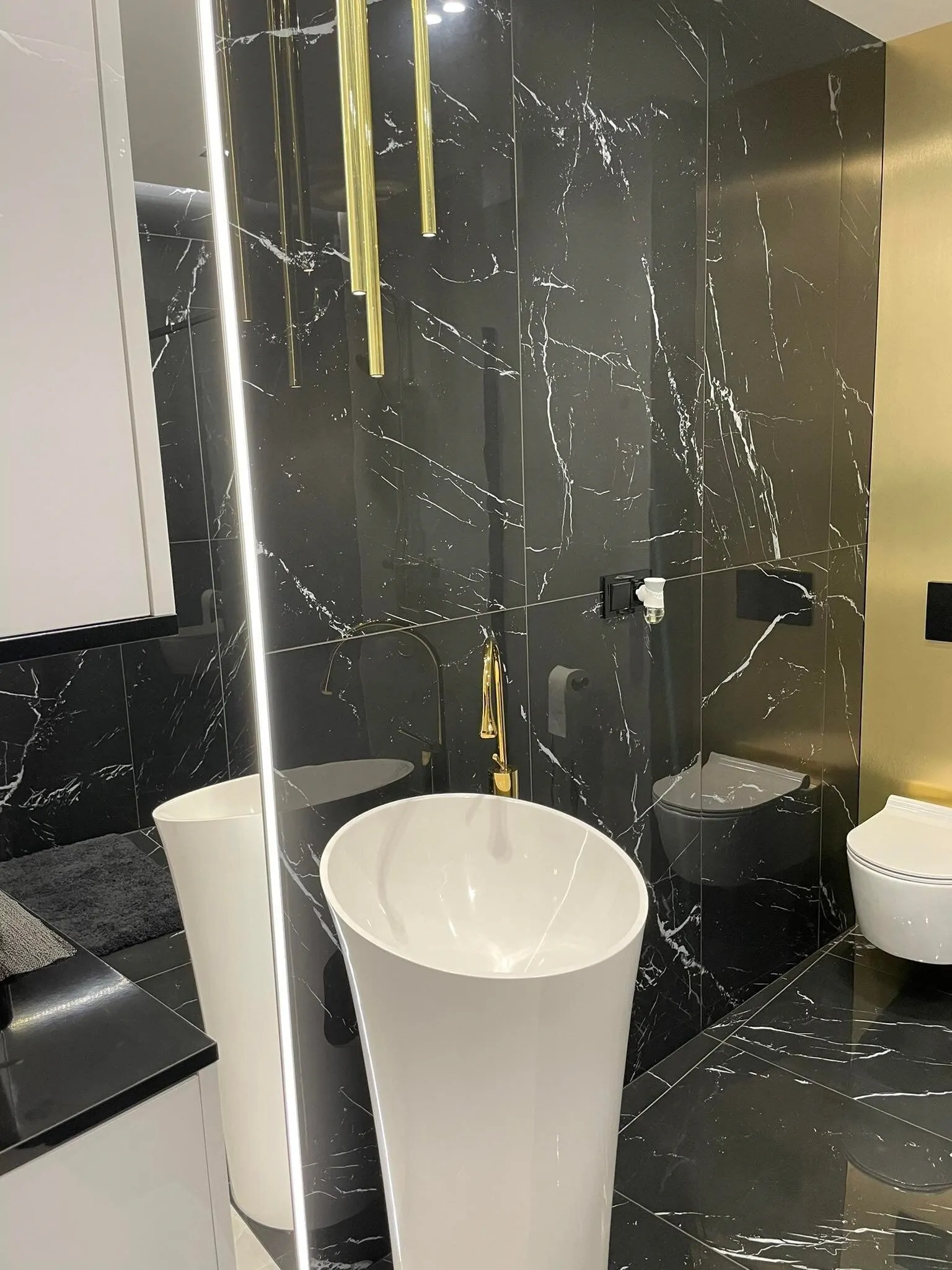 Prestige Line Manhattan – Legnica, Polonia