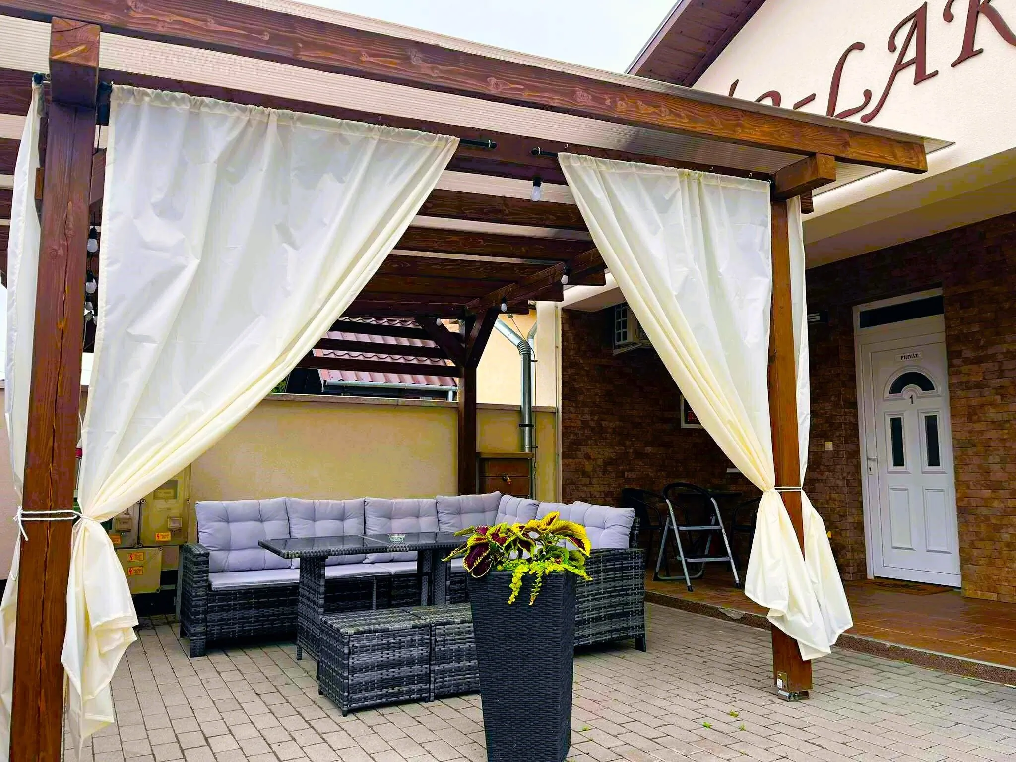 Vár-Lak Apartman Kisvárda – Kisvárda, Ungaria