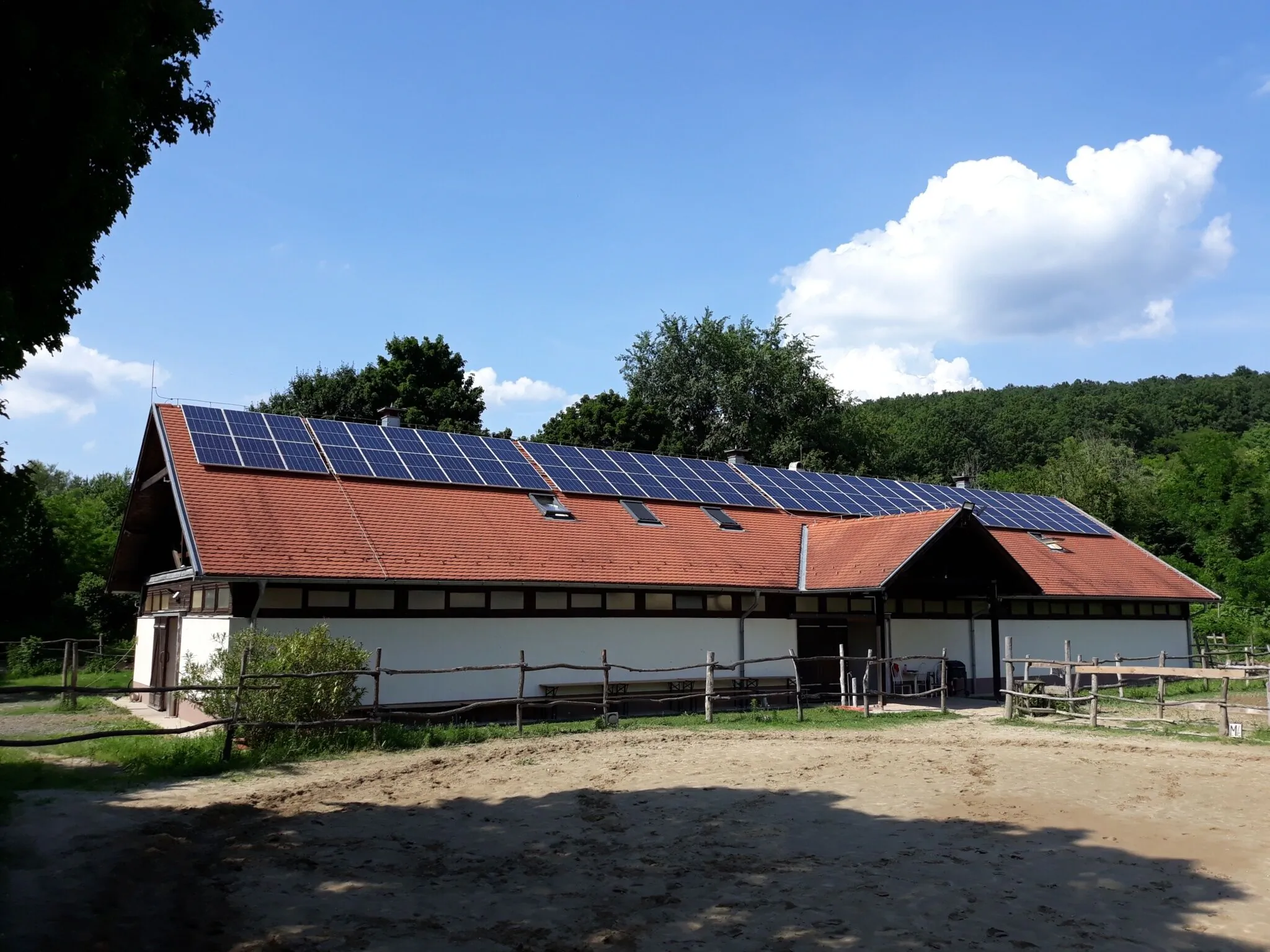 Malomkert Lovarda Szob - foto 1