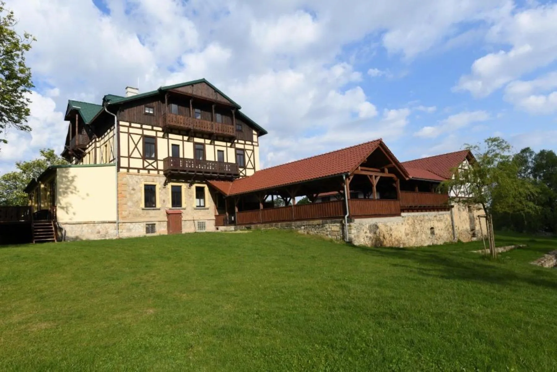 Hotel Švýcarský dům Sněžník  – Jílové, Česká republika