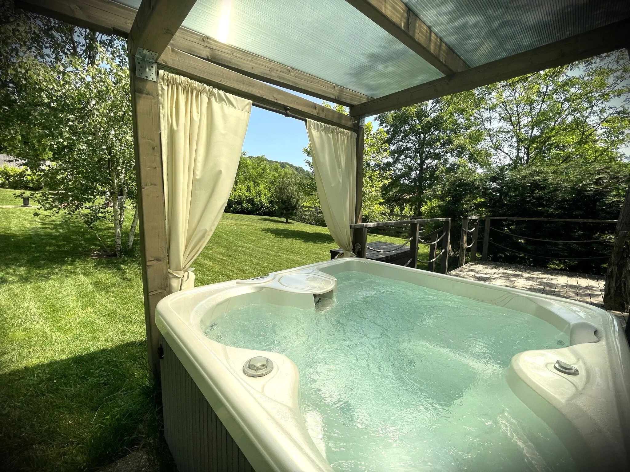 Forest House Vendégházak Diósjenő – Diósjenő, Ungaria
