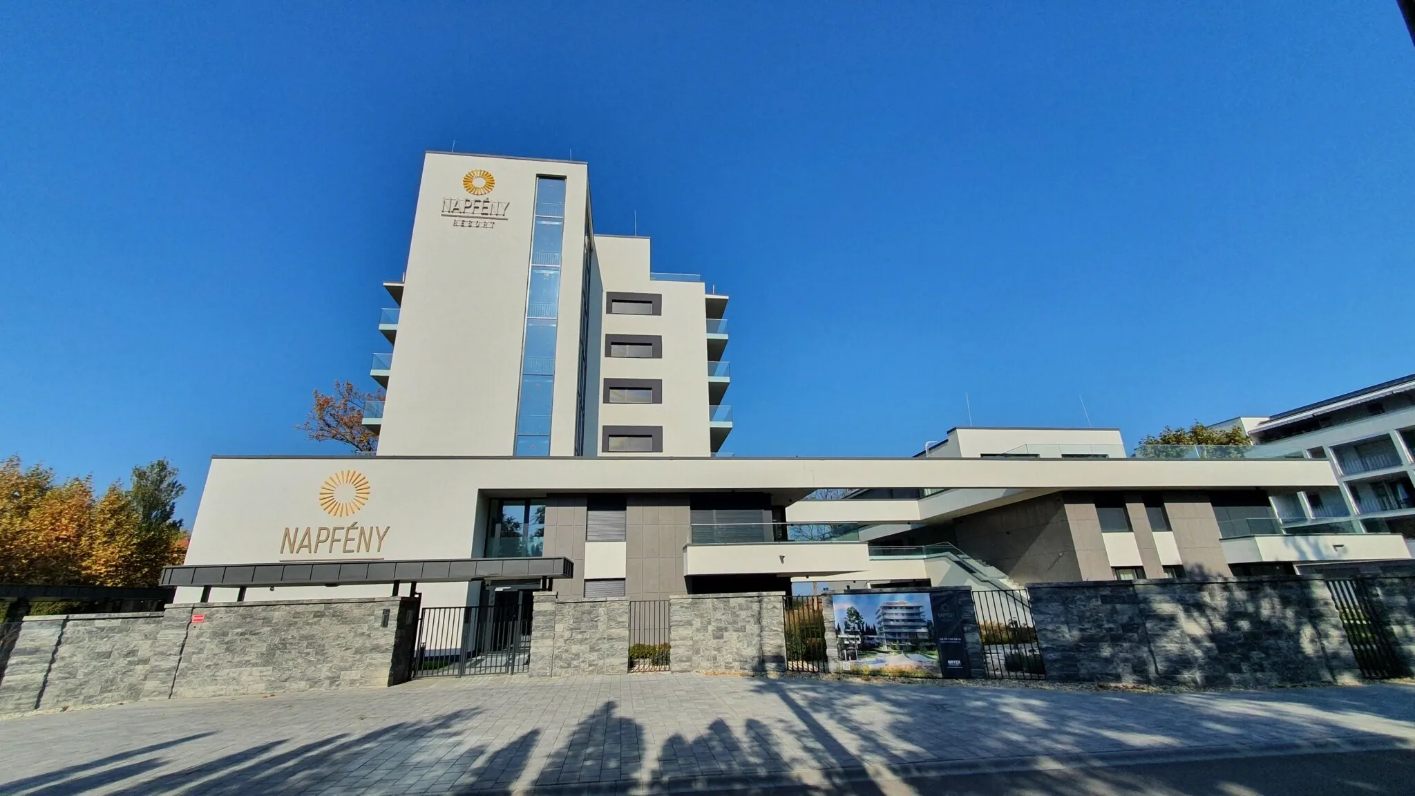 Napfény Resort Exclusive Apartman Balatonlelle – Balatonlelle, Ungaria