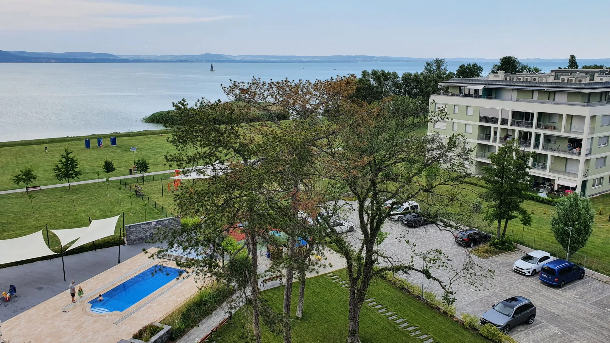 Napfény Resort Exclusive Apartman Balatonlelle – Balatonlelle, Ungaria