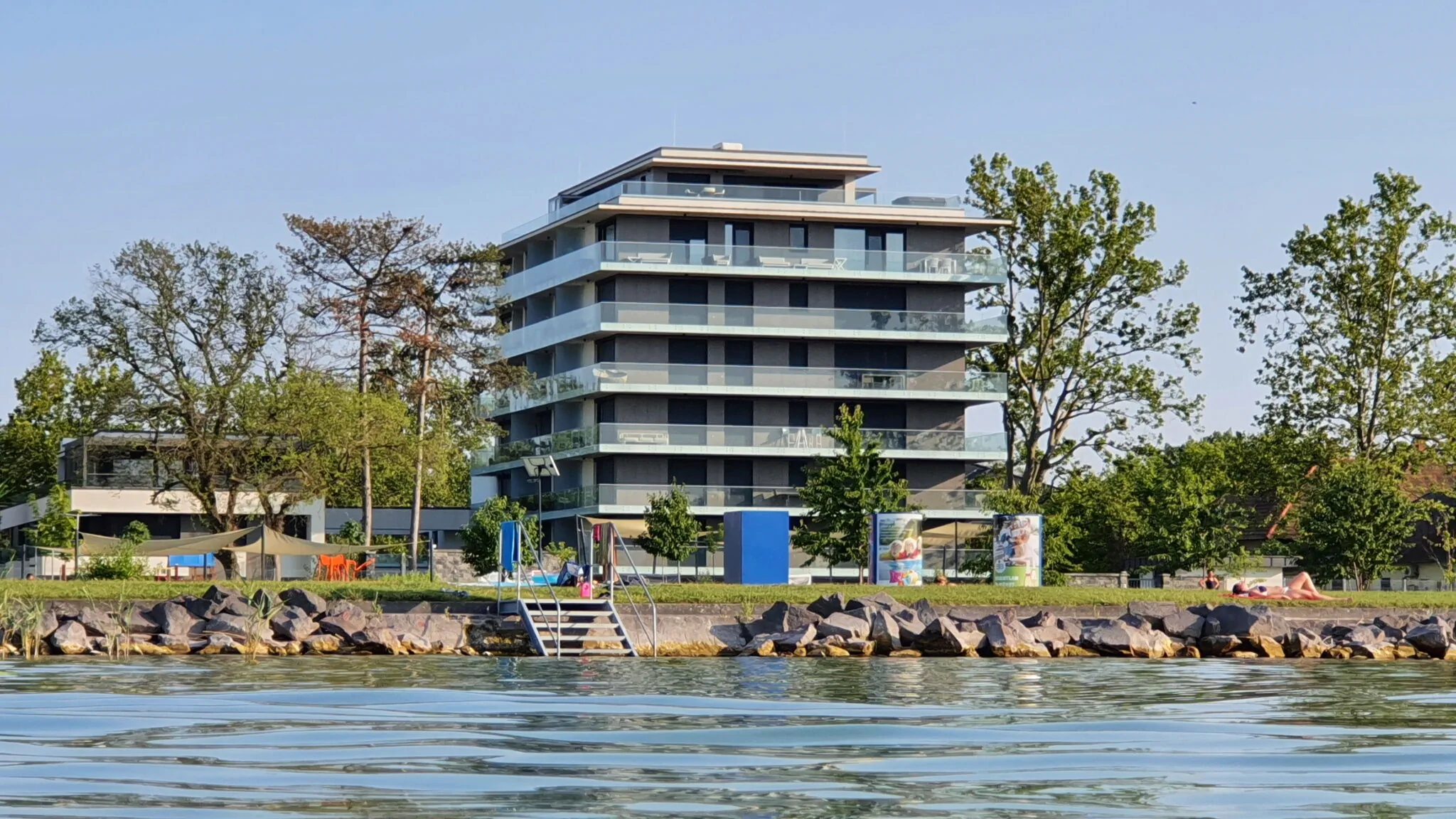 Napfény Resort Exclusive Apartman Balatonlelle – Balatonlelle, Ungaria