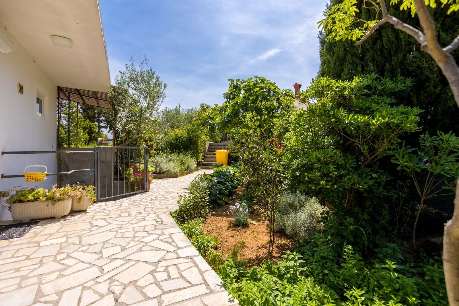 Apartments By The Sea Šilo, Krk - 18703 Šilo – Šilo, Croația