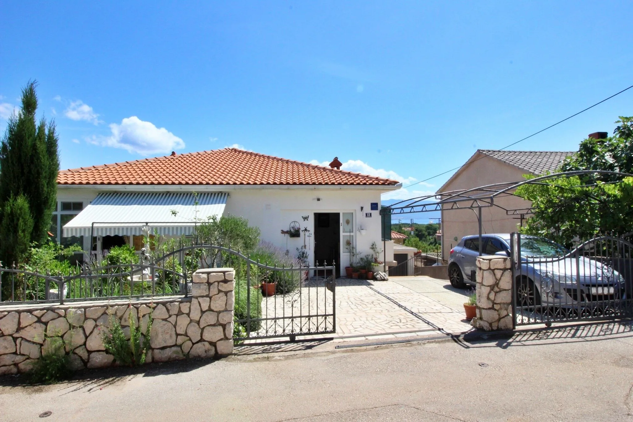 Apartments With Parking Space Šilo, Krk - 18735 Šilo – Šilo, Croația
