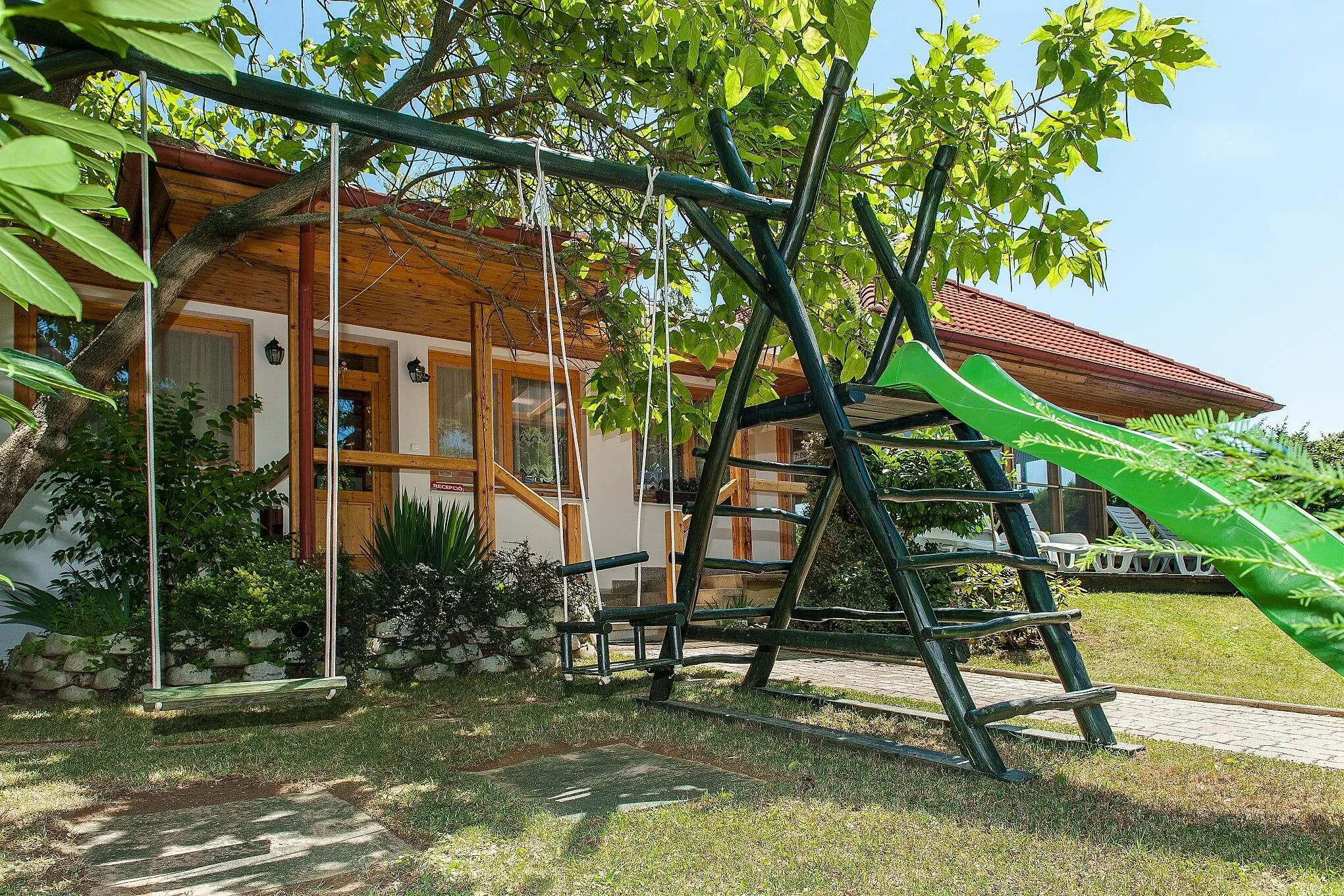 ALina Apartmanház Hévíz – Hévíz, Maďarsko