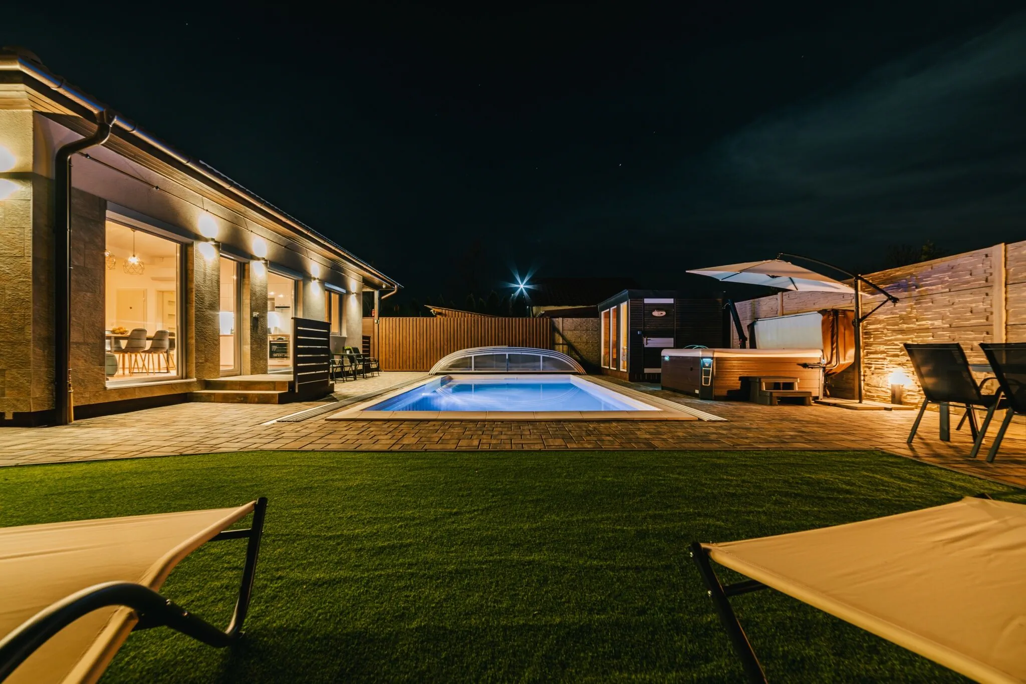 Tópart Apartmanok ***** Algyő – Algyő, Ungaria