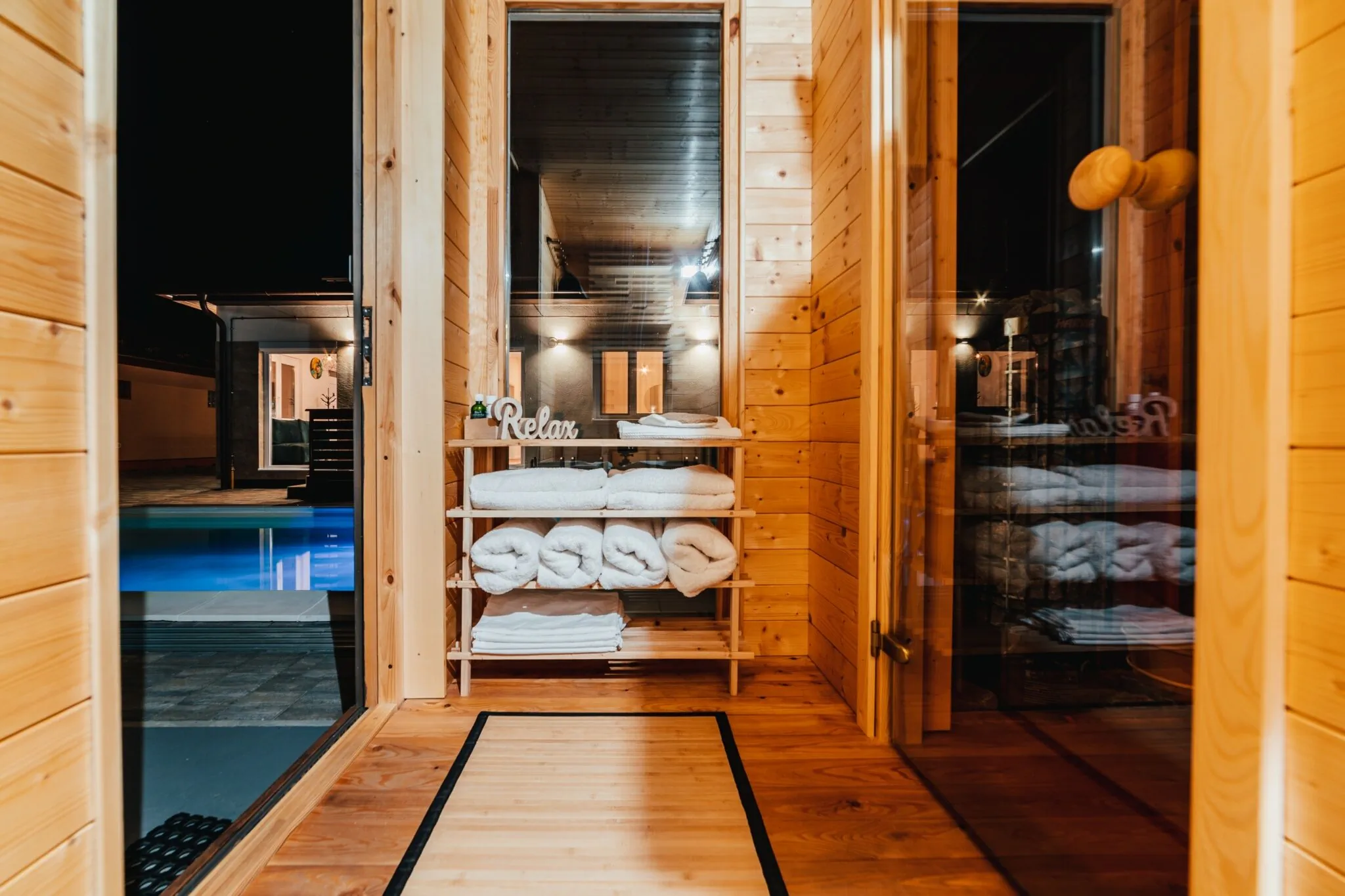 Tópart Apartmanok ***** Algyő – Algyő, Ungaria