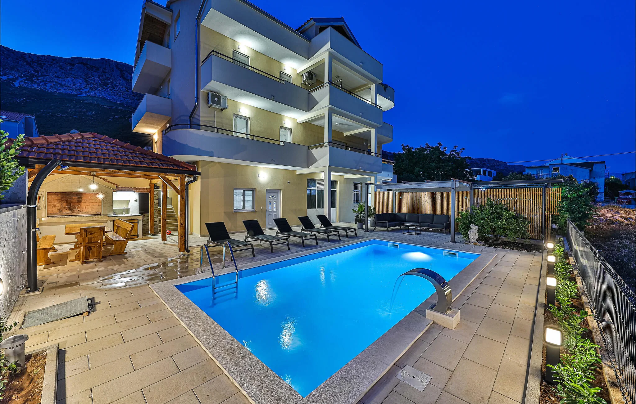 Apartman Kaštel Gomilica - CDC842 - foto 2