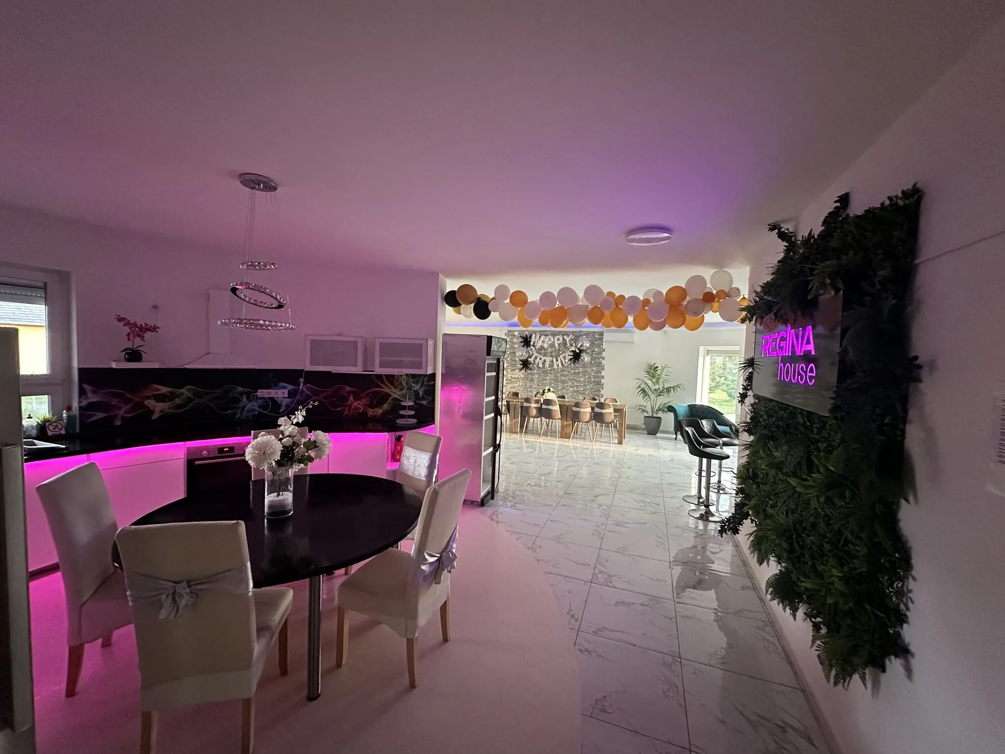 Regina Partyhouse Szigetszentmiklós – Szigetszentmiklós, Ungaria