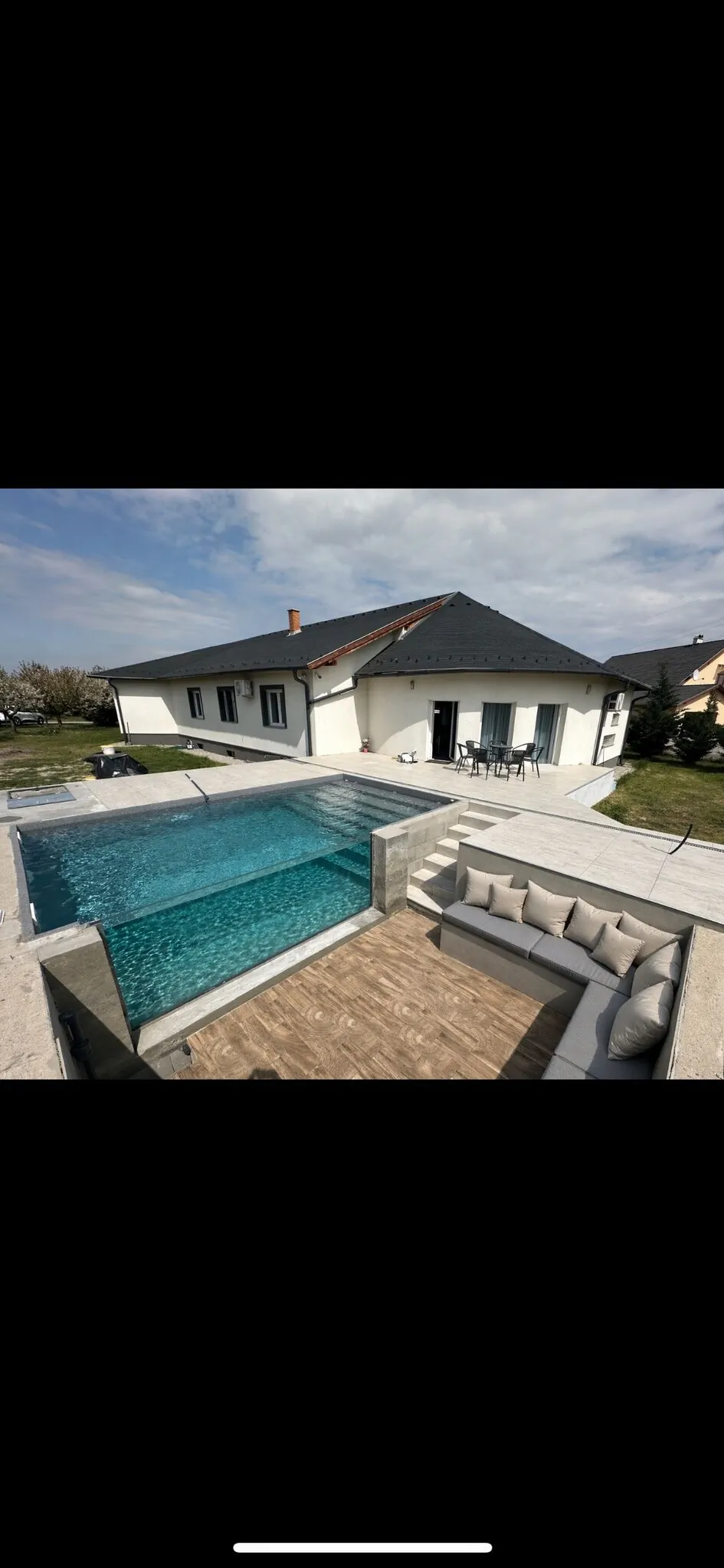 Regina Partyhouse Szigetszentmiklós – Szigetszentmiklós, Ungaria