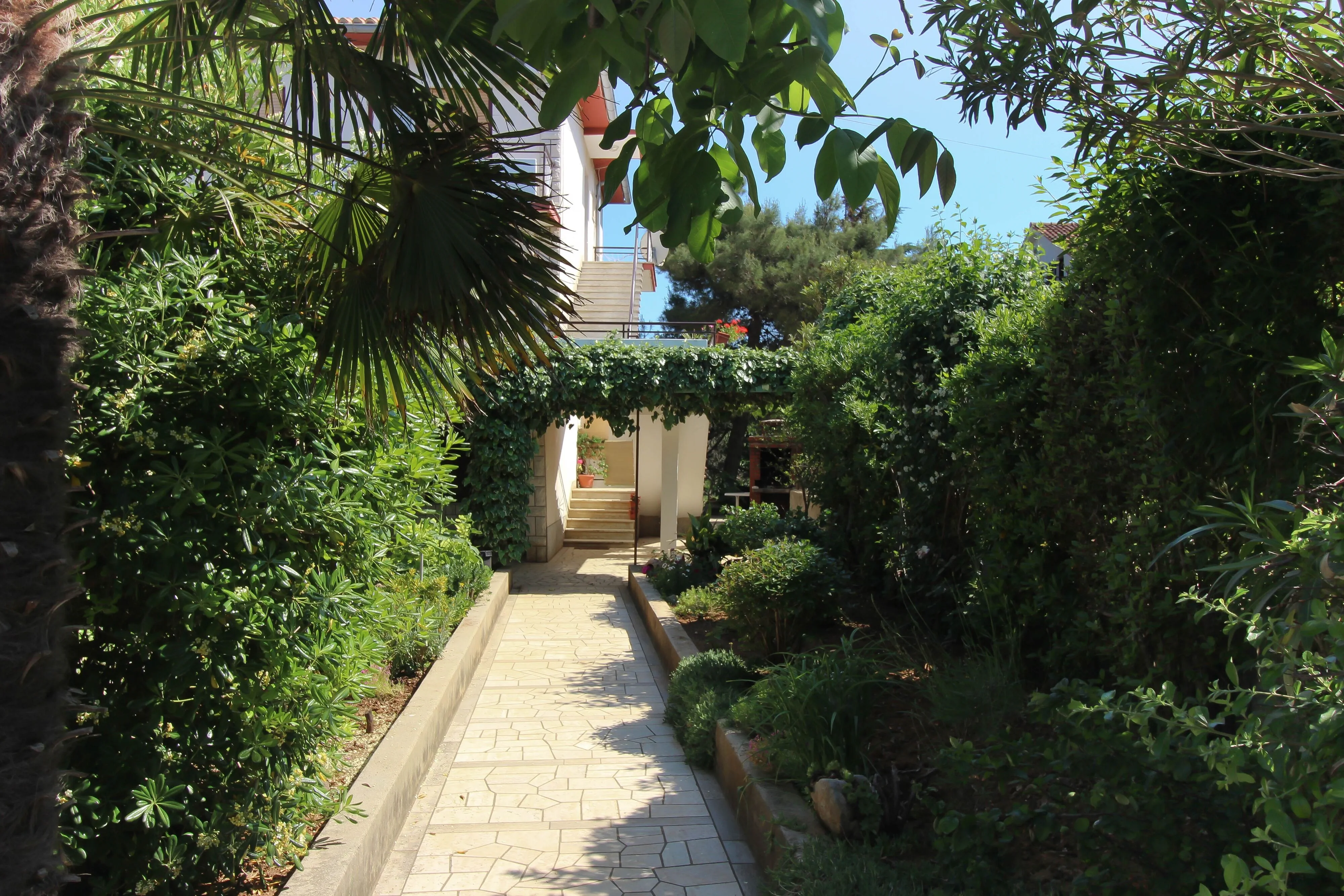 Apartments With Parking Space Šilo, Krk - 18758 Šilo – Šilo, Croația