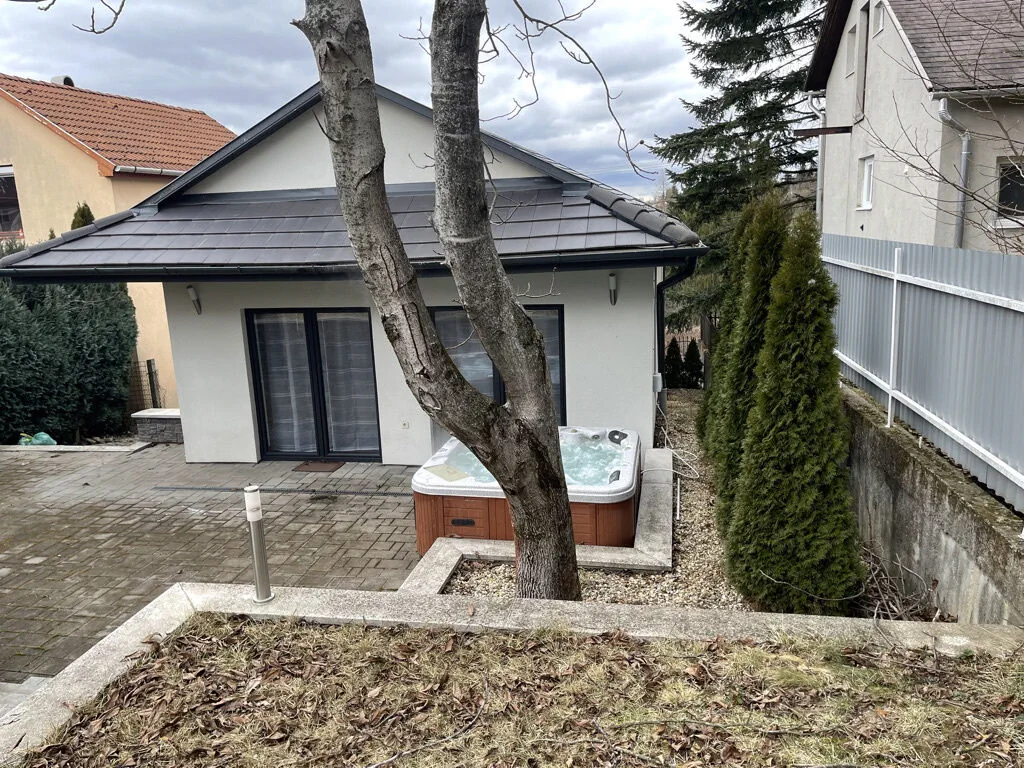 Malibu Apartman & Jacuzzi Miskolctapolca – Miskolc, Ungaria