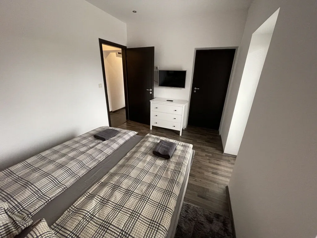 Malibu Apartman & Jacuzzi Miskolctapolca – Miskolc, Ungaria