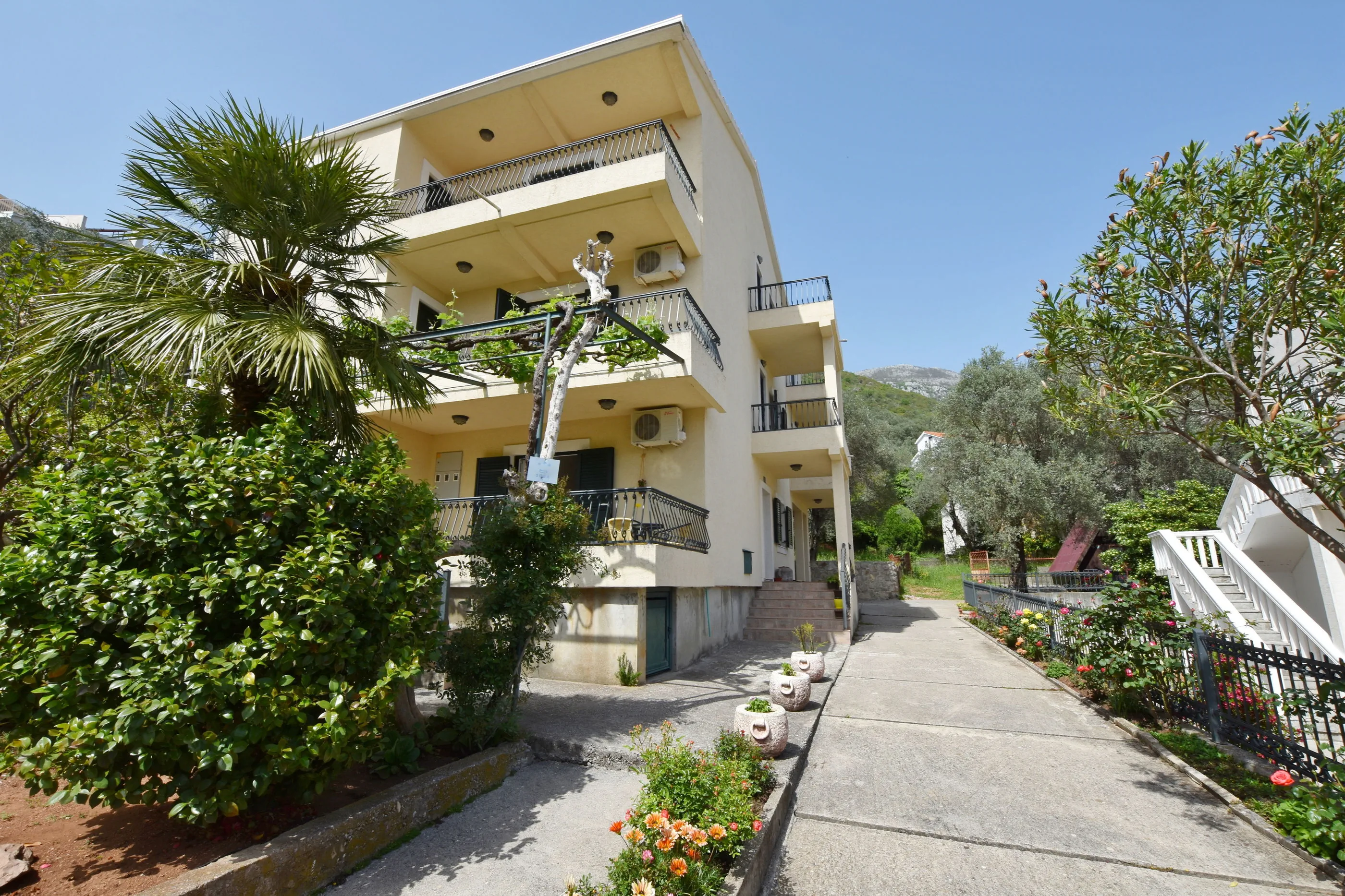 Apartments and Rooms Iva Petrovac – Petrovac na Moru, Muntenegru