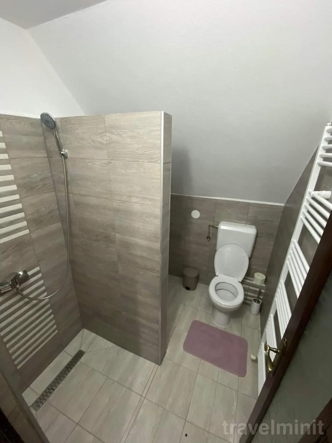 Casa de oaspeți Fesszegi Lupeni – Lupeni, România