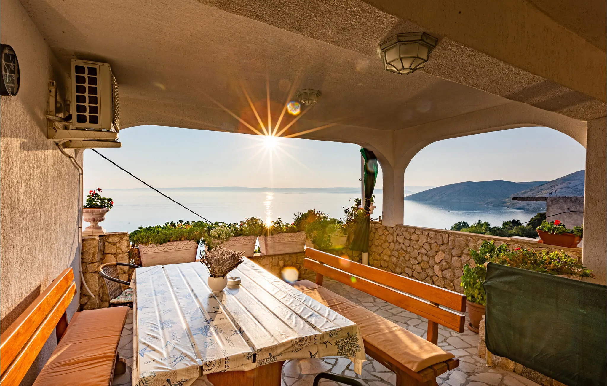 Apartman Stara Baška - CKI182 - foto 1