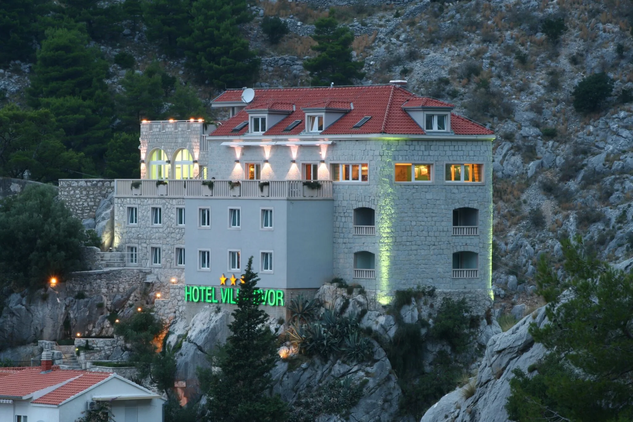 Hotel Villa Dvor Omiš – Omiš, Croația